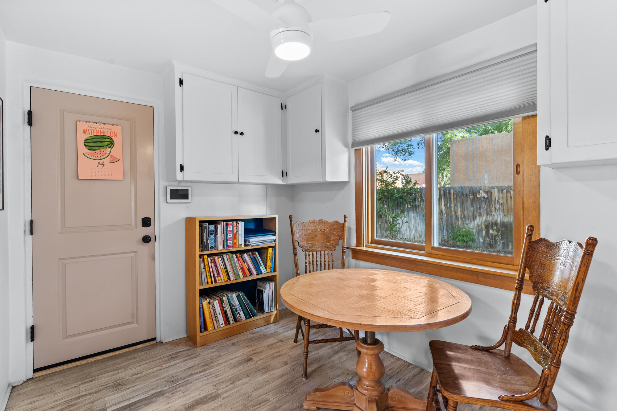 2548 Candelaria Road NW