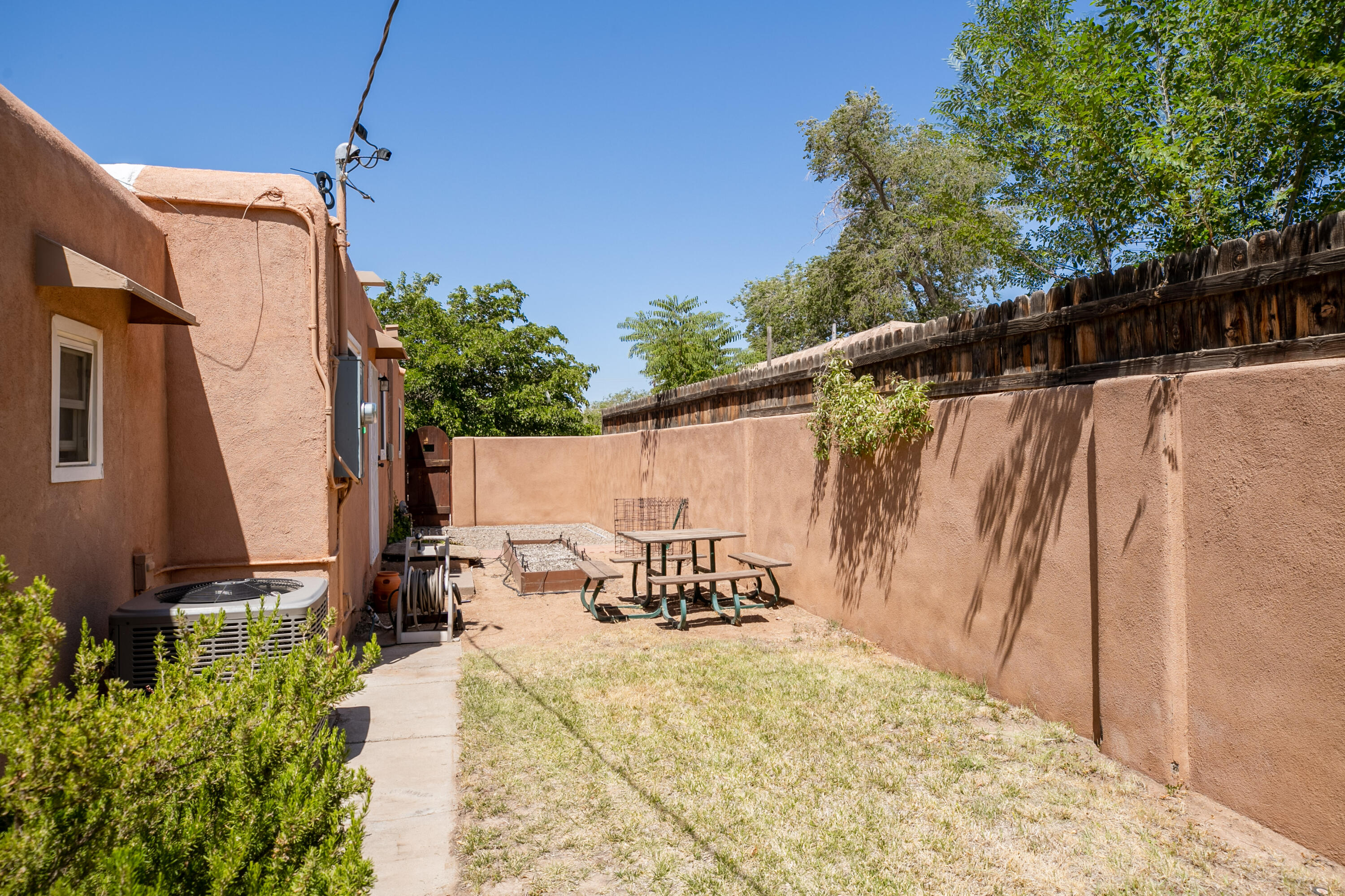 836 Arizona Street SE