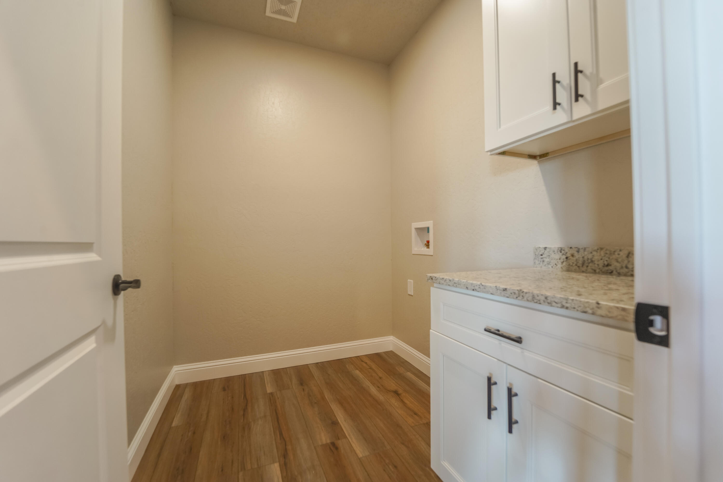 19 Northland Meadows Place