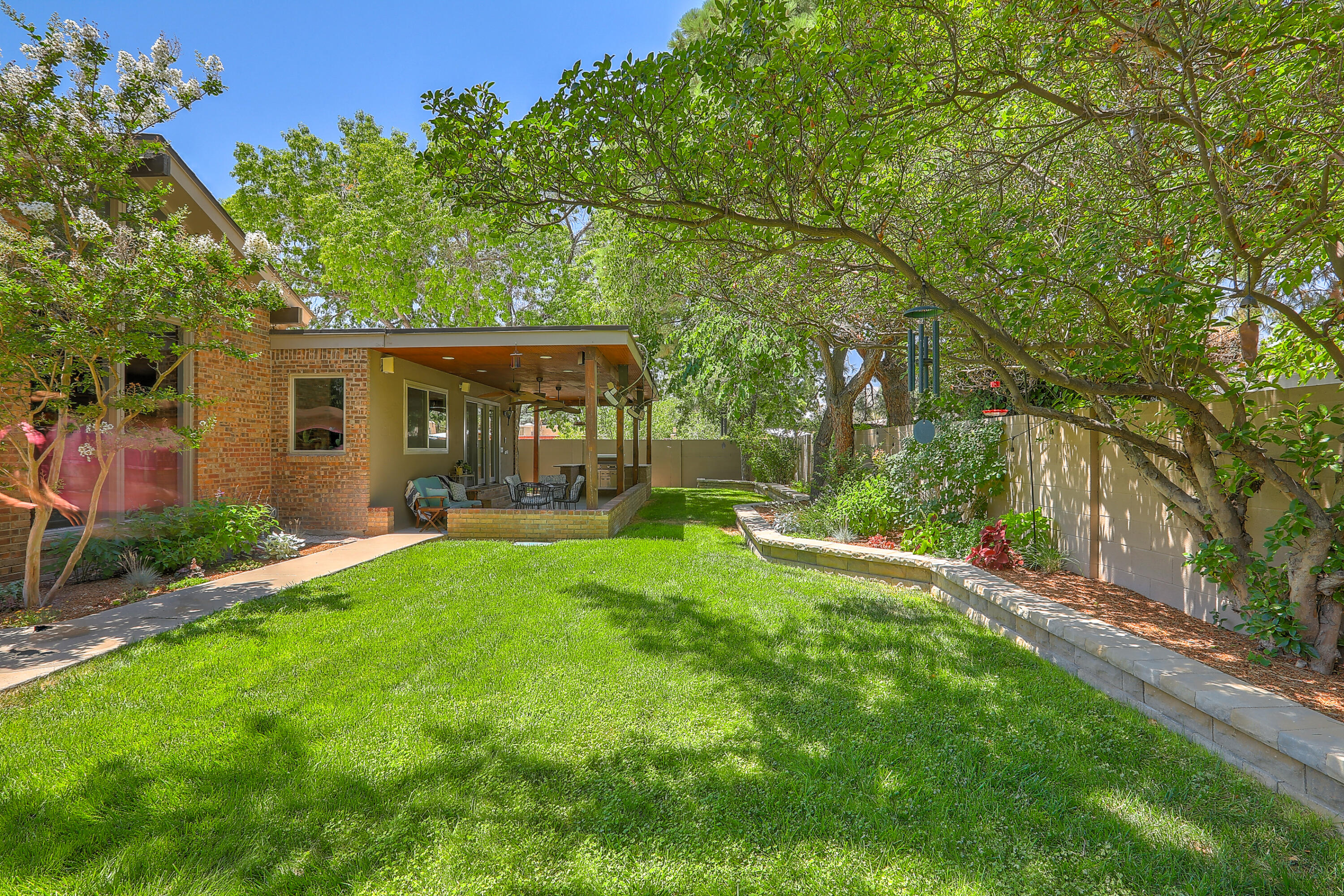 7401 Arroyo Del Oso Avenue NE
