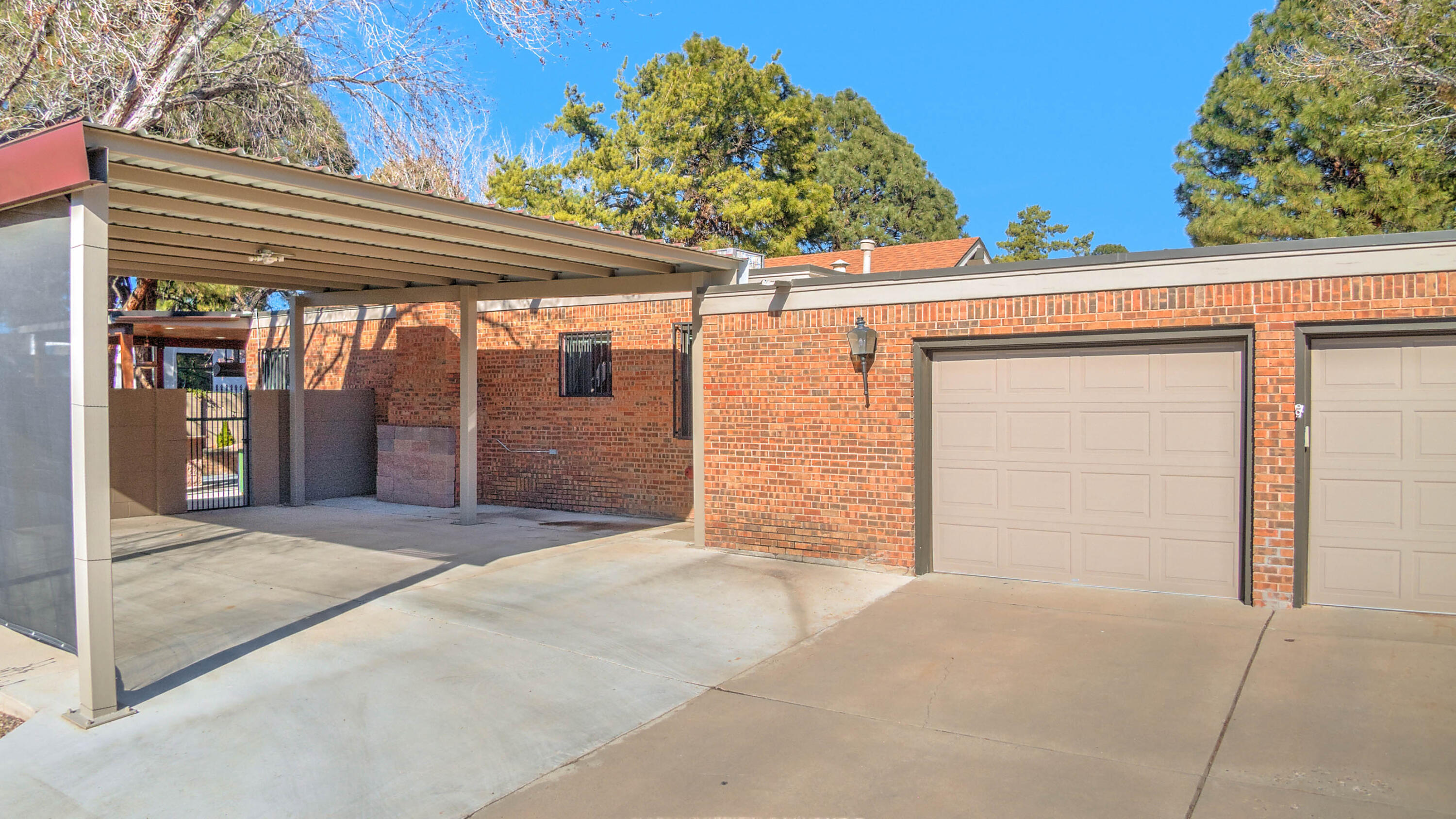 7401 Arroyo Del Oso Avenue NE