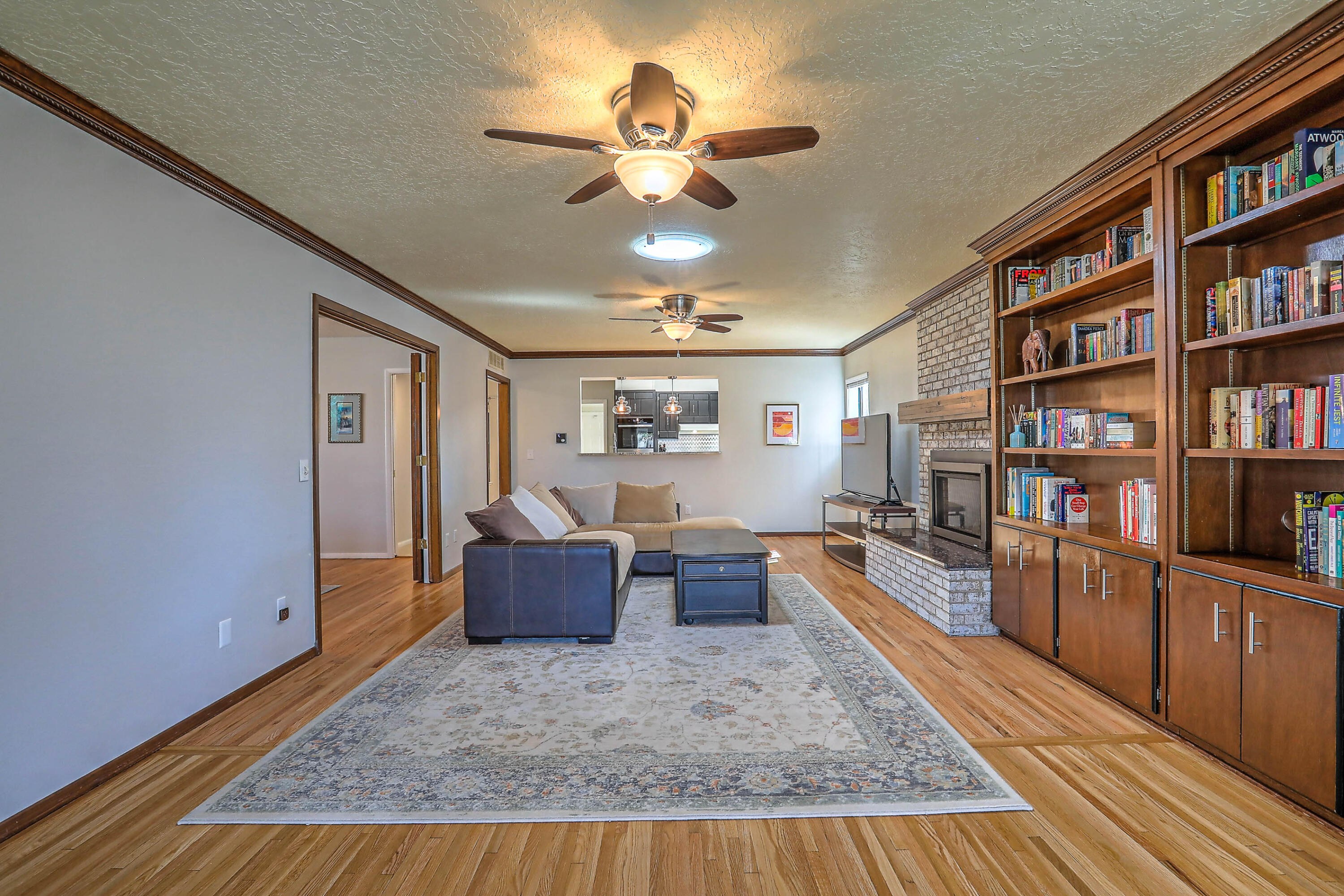 7401 Arroyo Del Oso Avenue NE