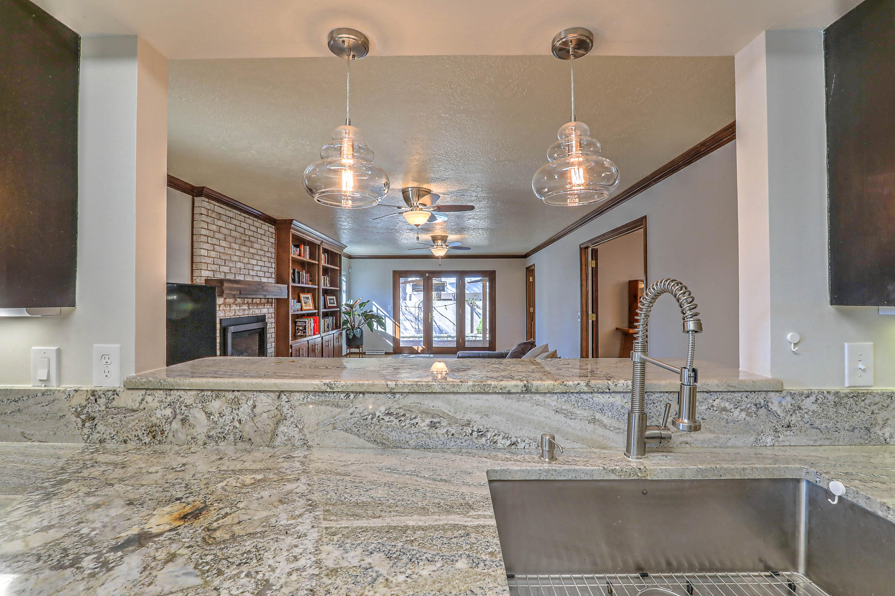 7401 Arroyo Del Oso Avenue NE