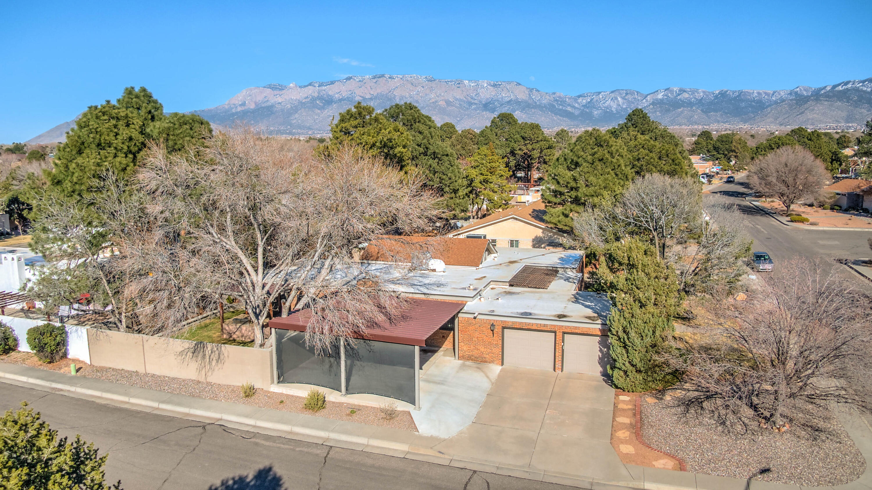 7401 Arroyo Del Oso Avenue NE