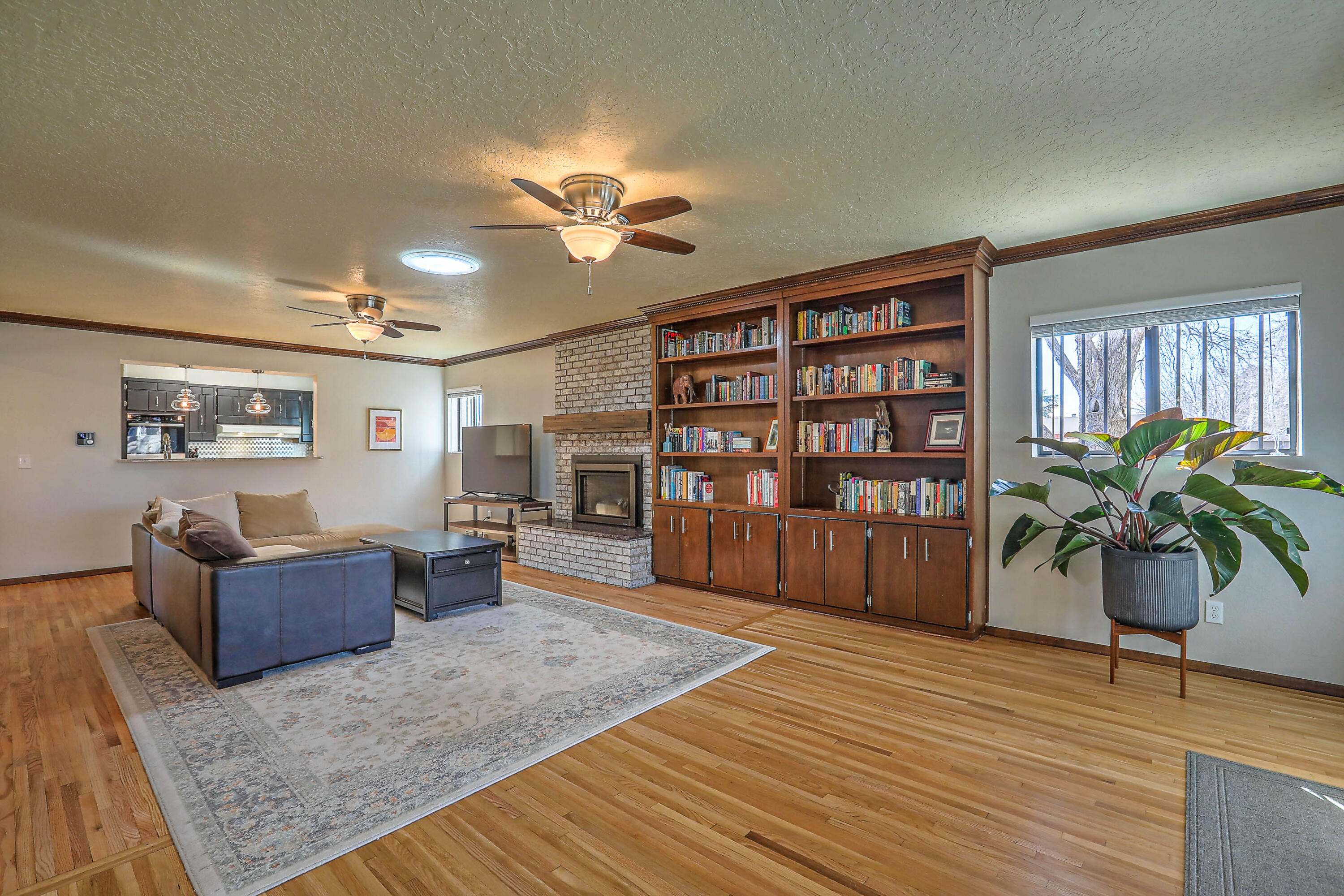 7401 Arroyo Del Oso Avenue NE