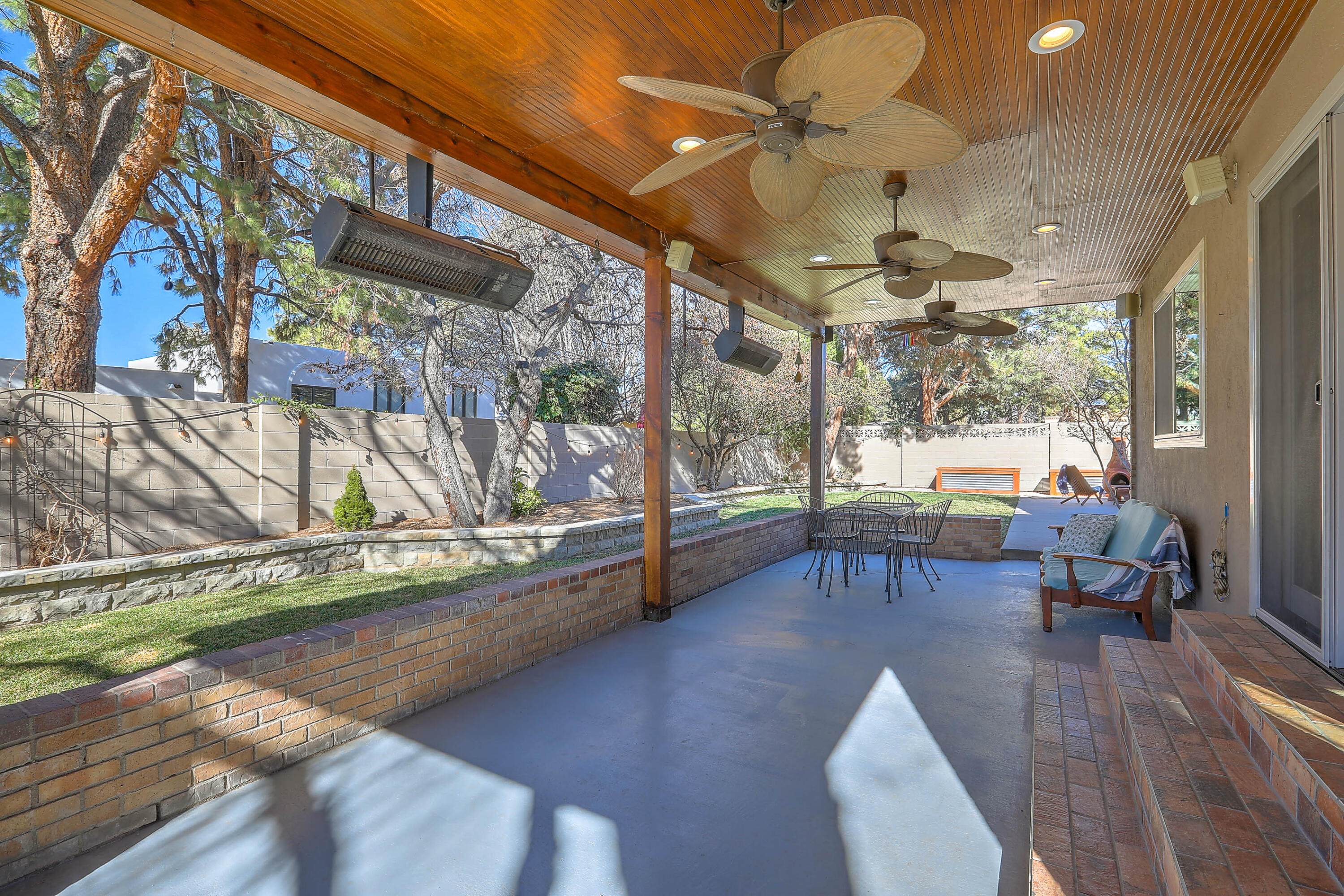 7401 Arroyo Del Oso Avenue NE