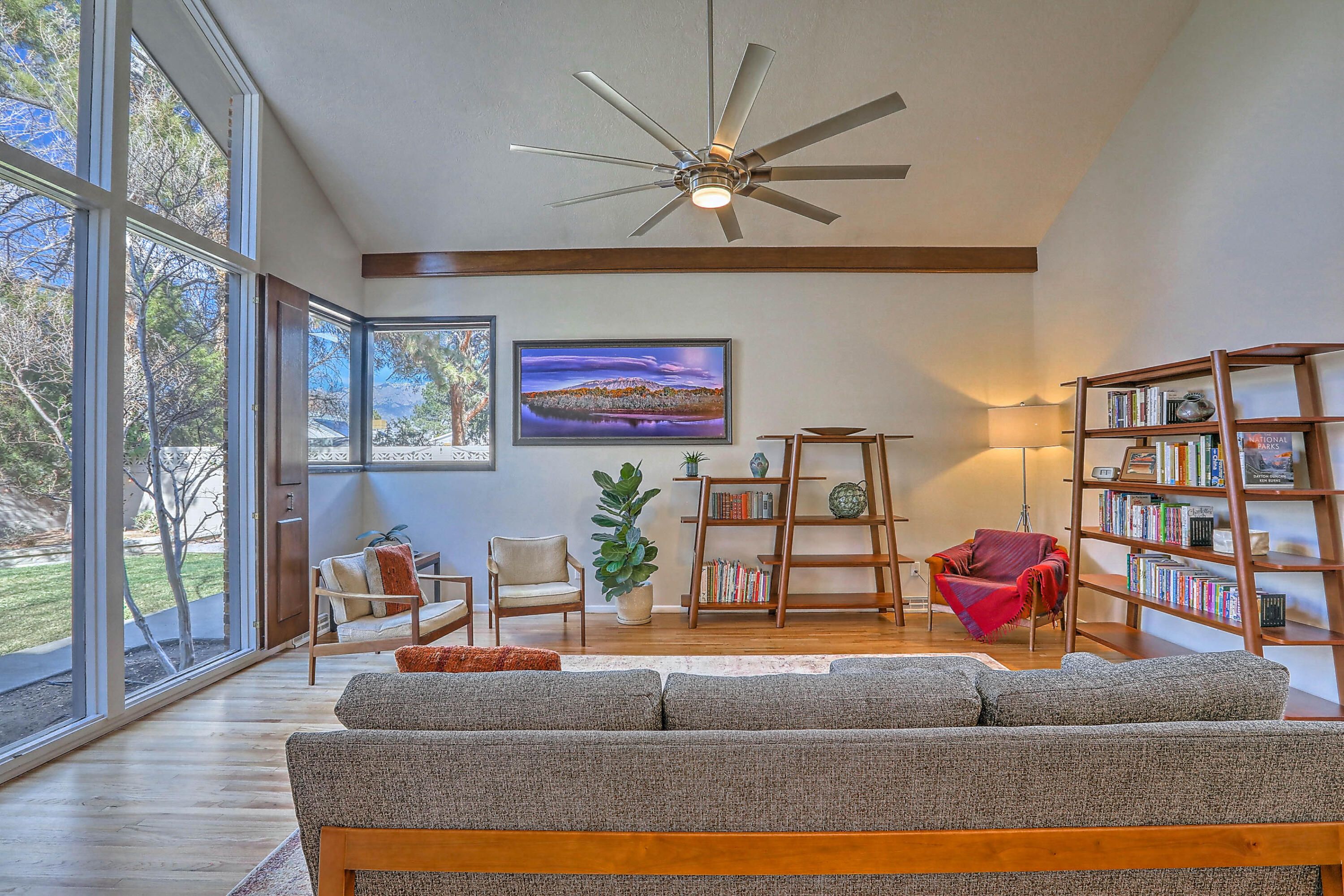 7401 Arroyo Del Oso Avenue NE