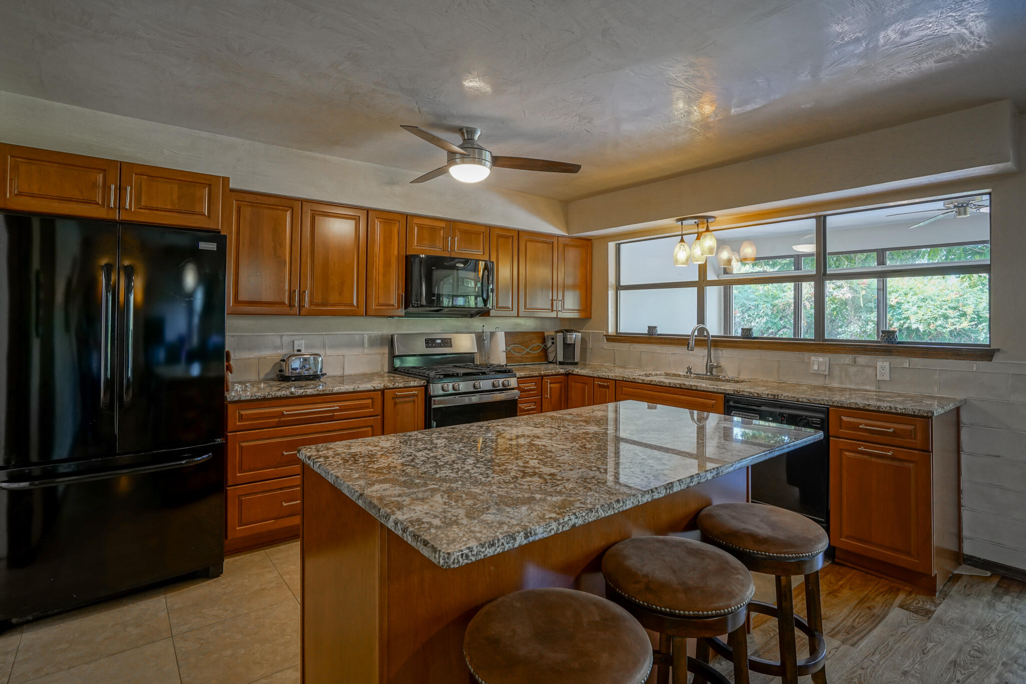 13200 Tierra Montanosa Drive NE