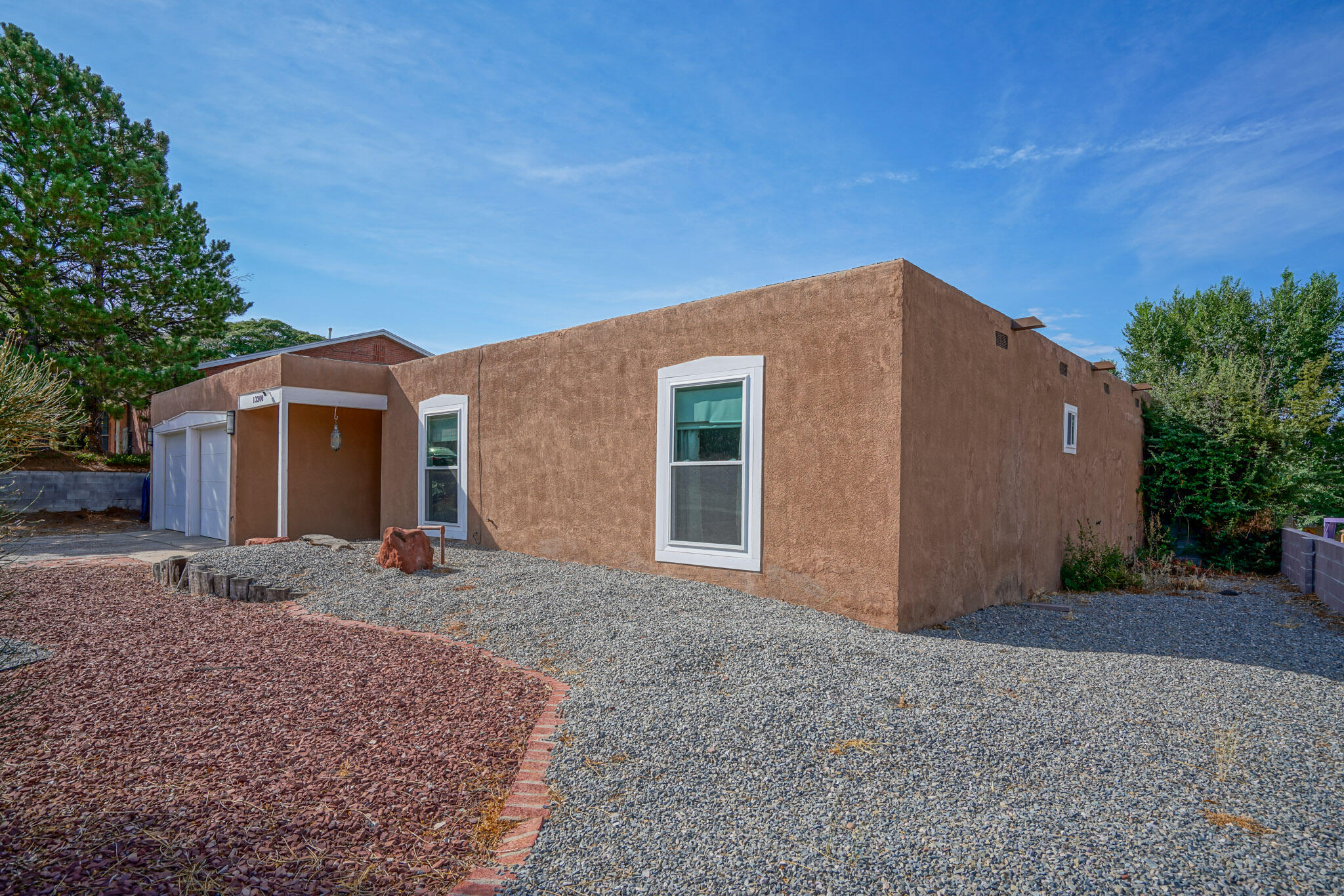 13200 Tierra Montanosa Drive NE