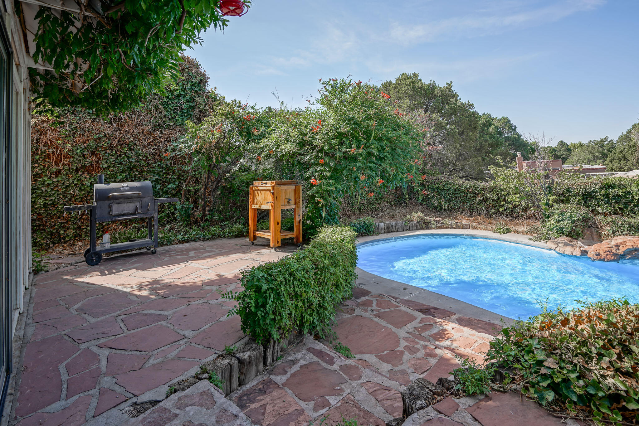 13200 Tierra Montanosa Drive NE