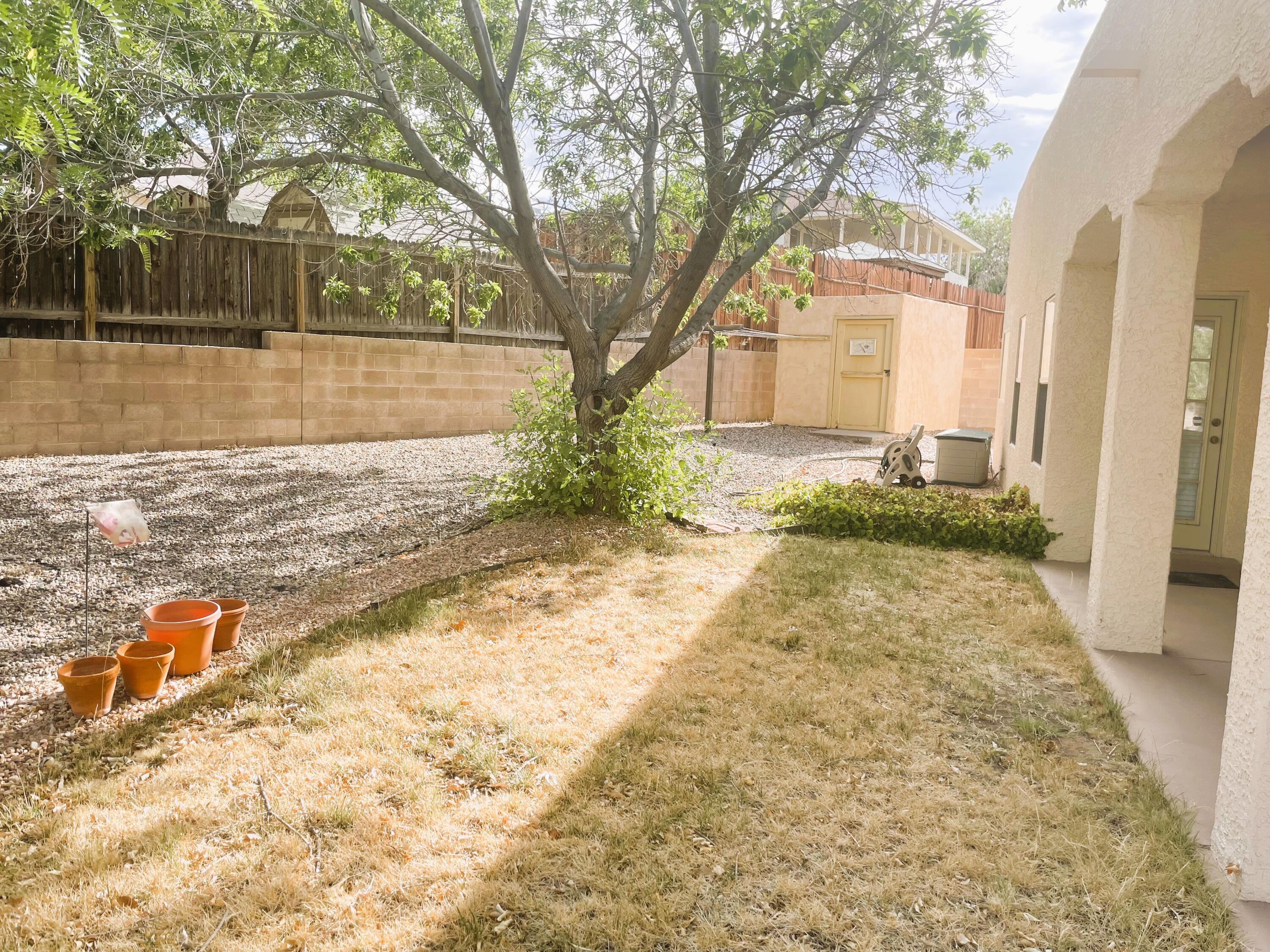 8000 Petroglyph Avenue NW