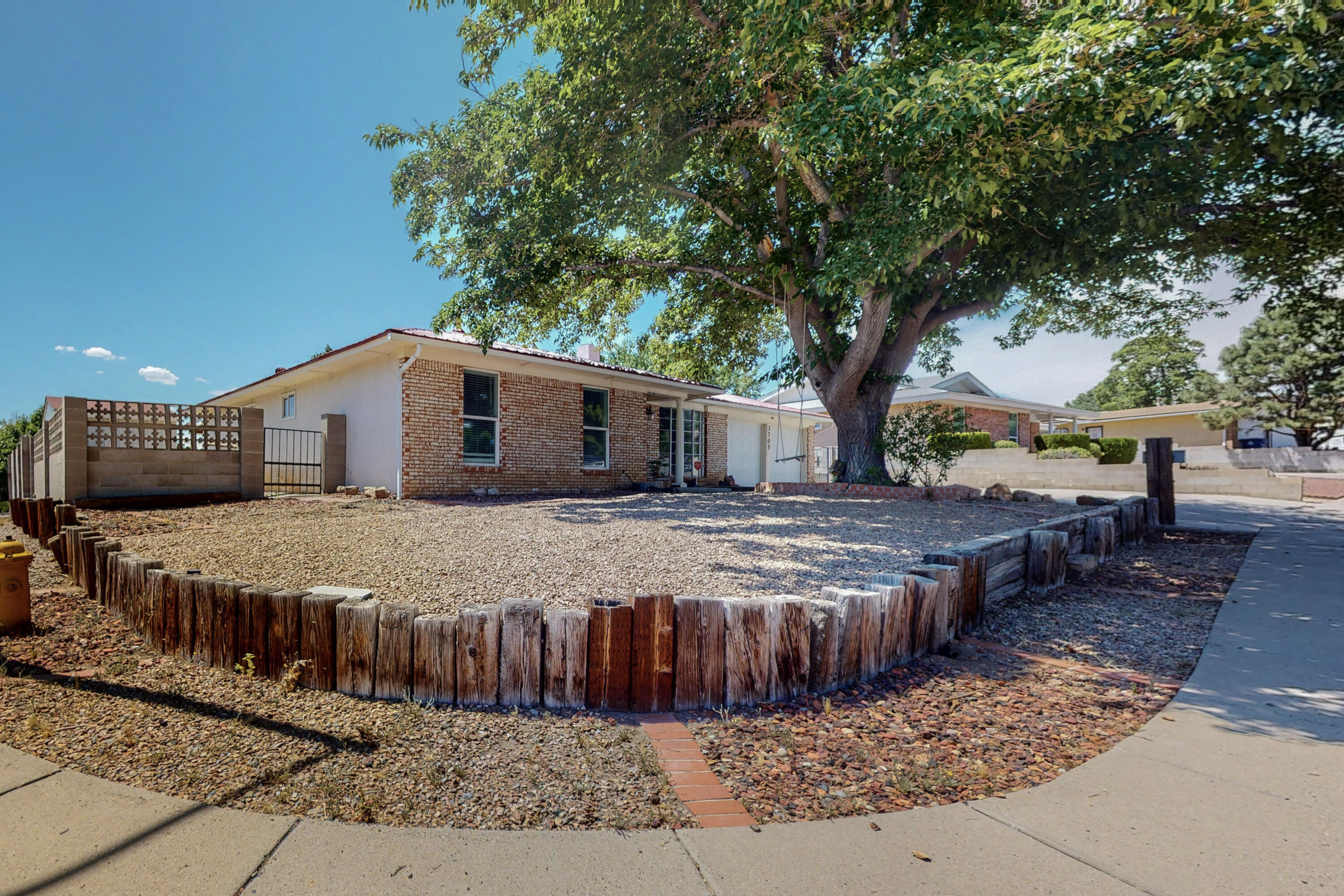 3705 Chelwood Drive NE