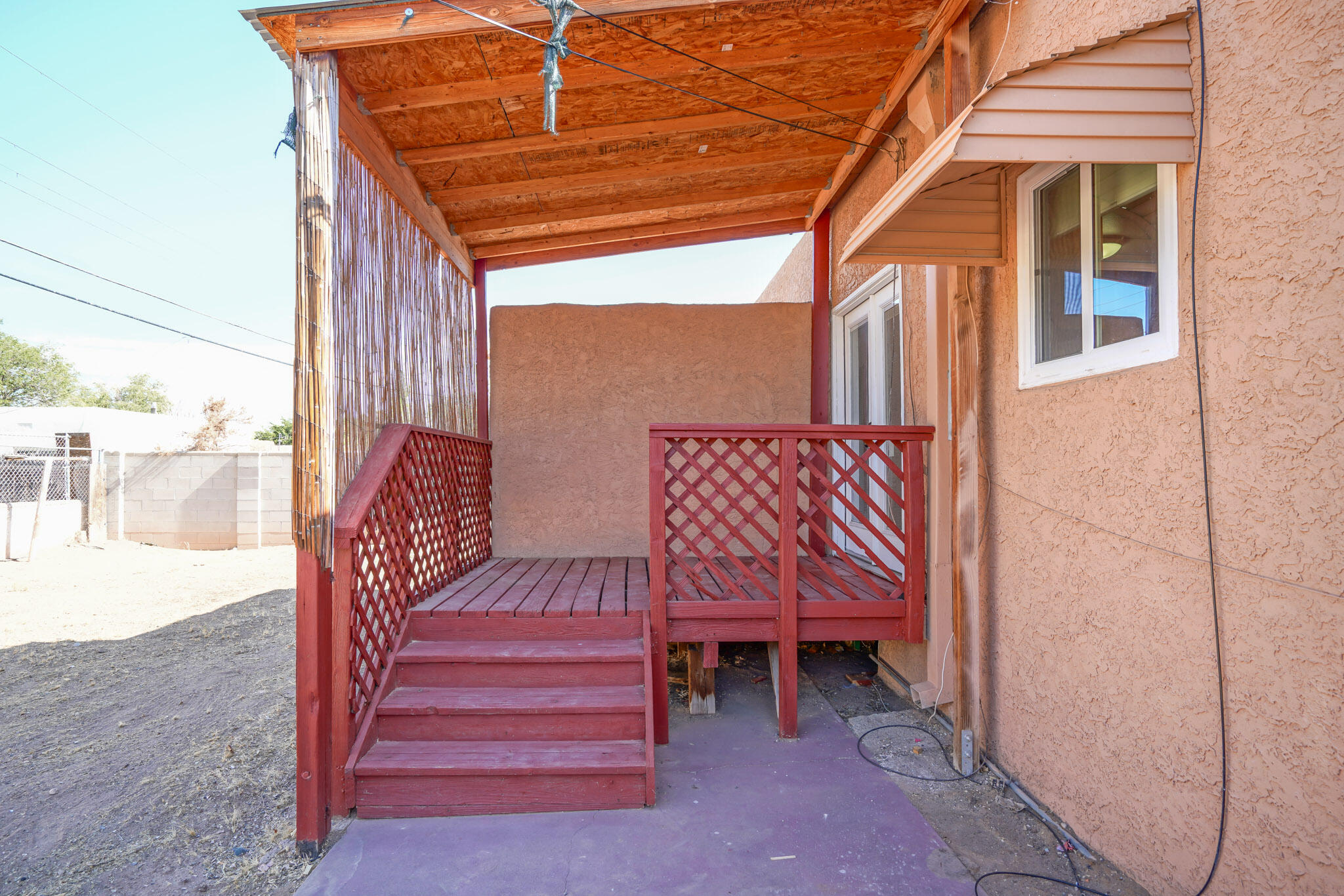 209 Cardenas Drive NE