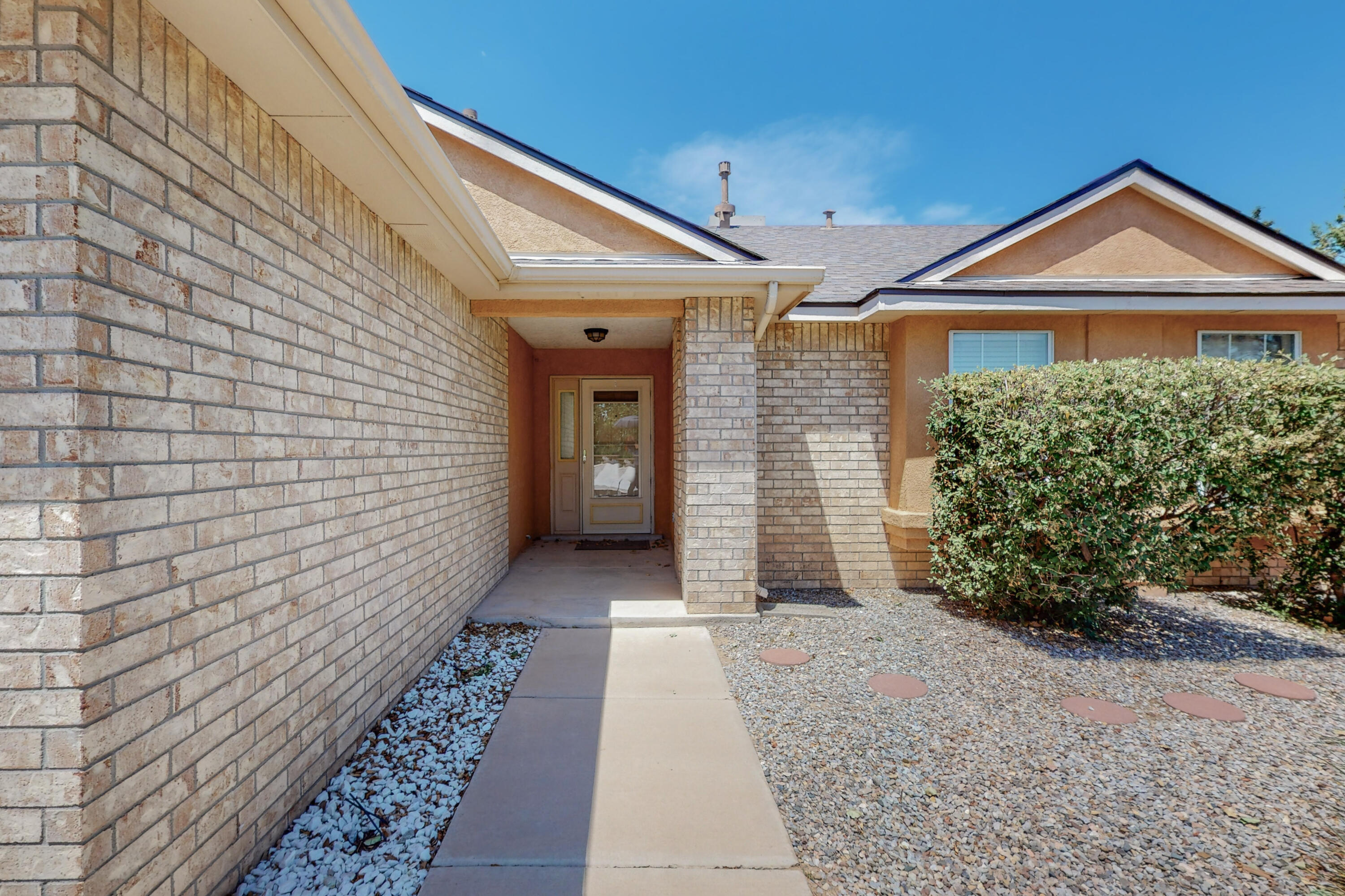 6789 Augusta Hills Drive NE