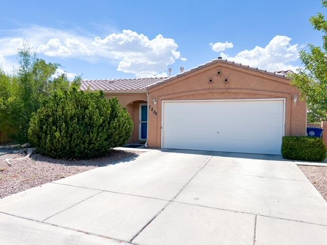 7205 Villa Tulipan NE