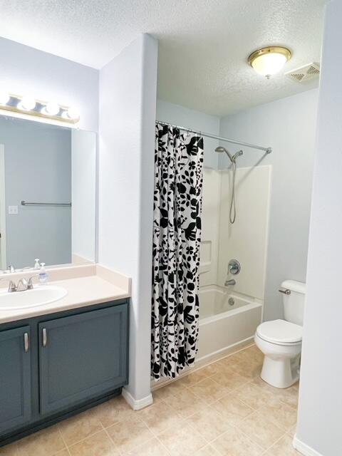 7205 Villa Tulipan NE