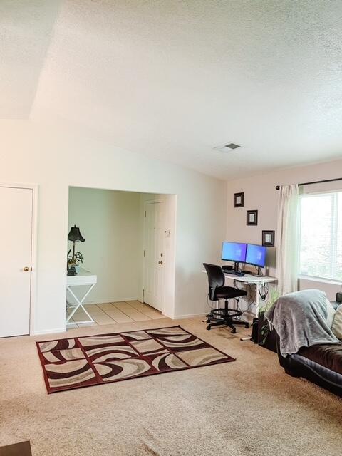 7205 Villa Tulipan NE