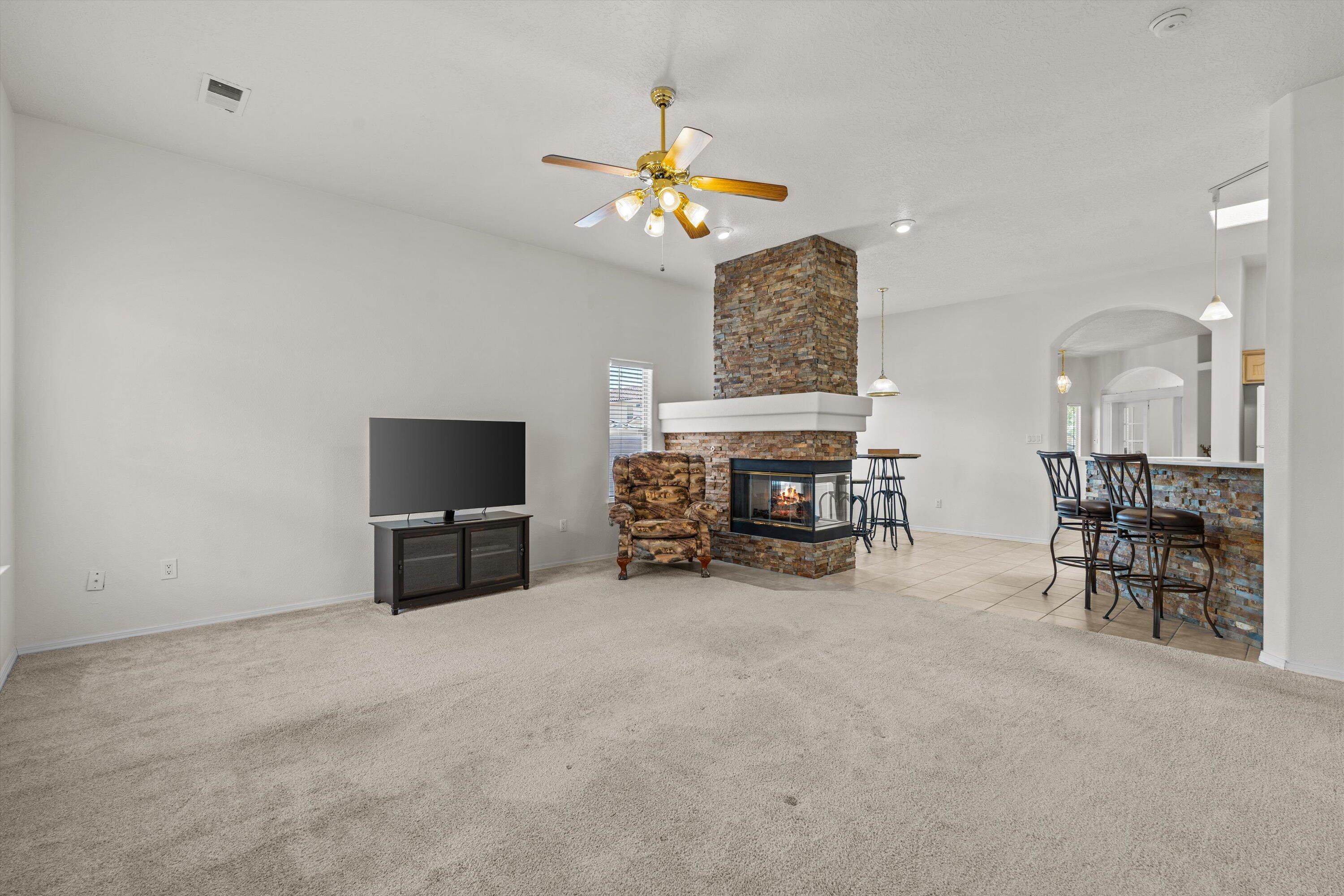 1844 Shadow Leader Place SE