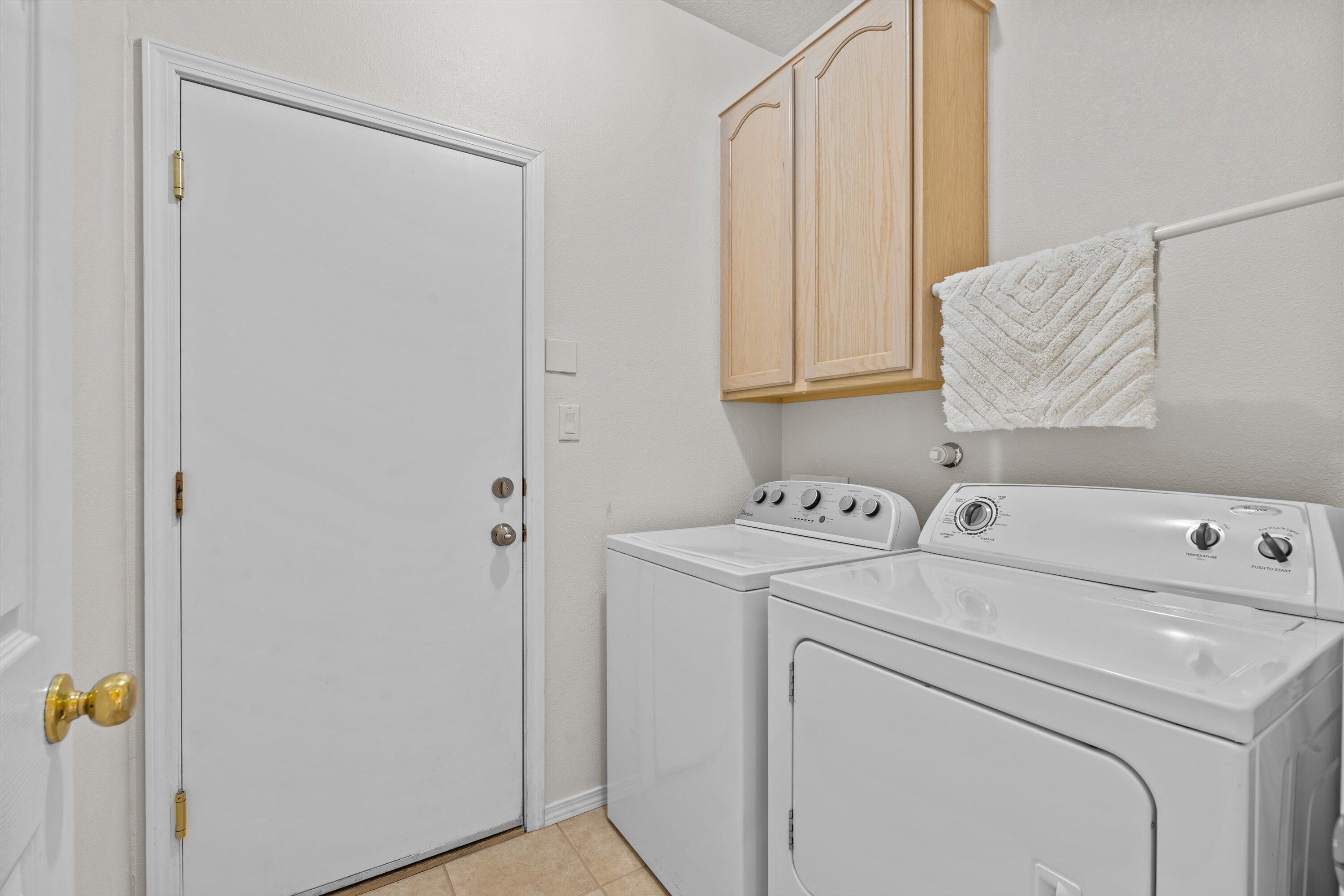 1844 Shadow Leader Place SE