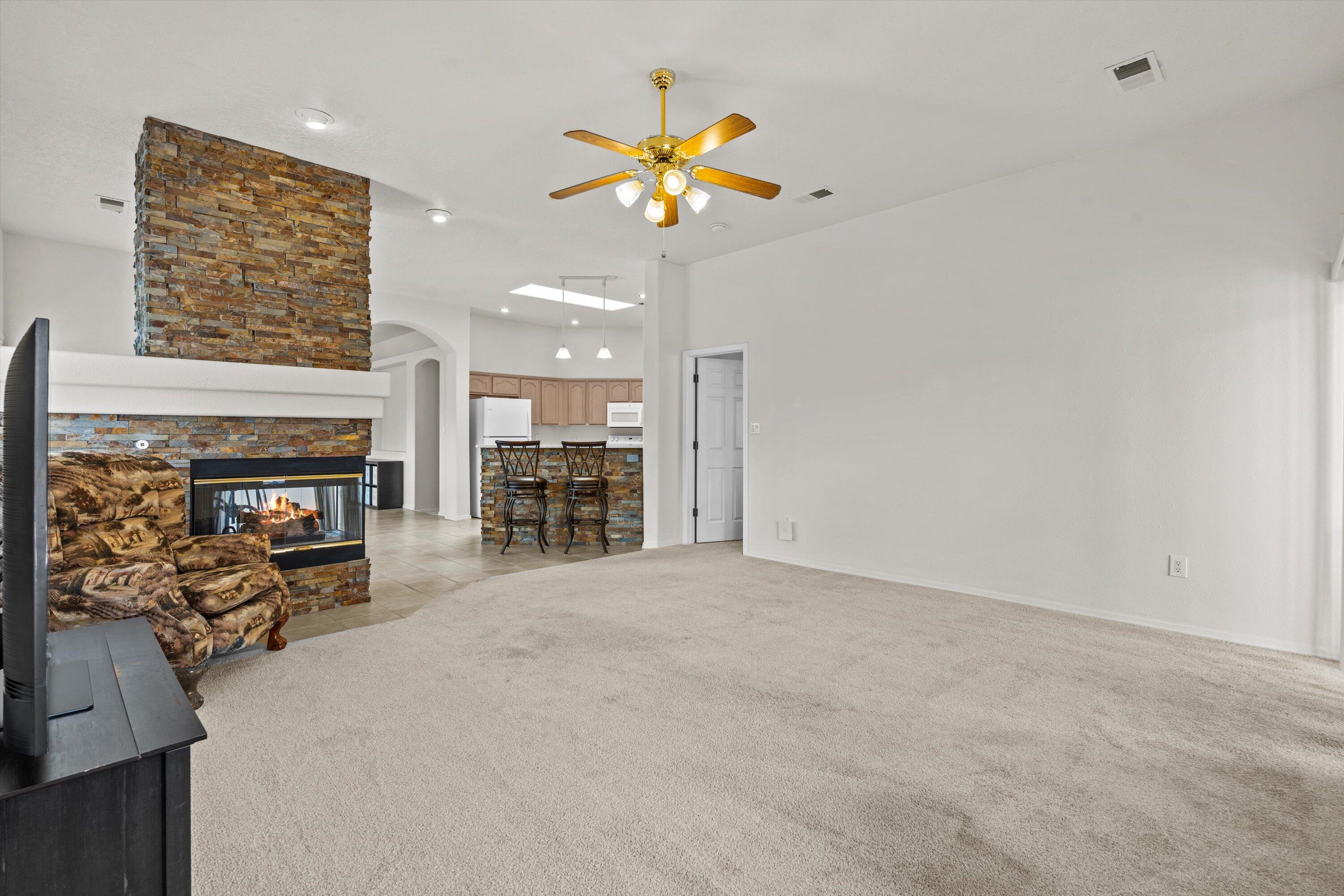 1844 Shadow Leader Place SE