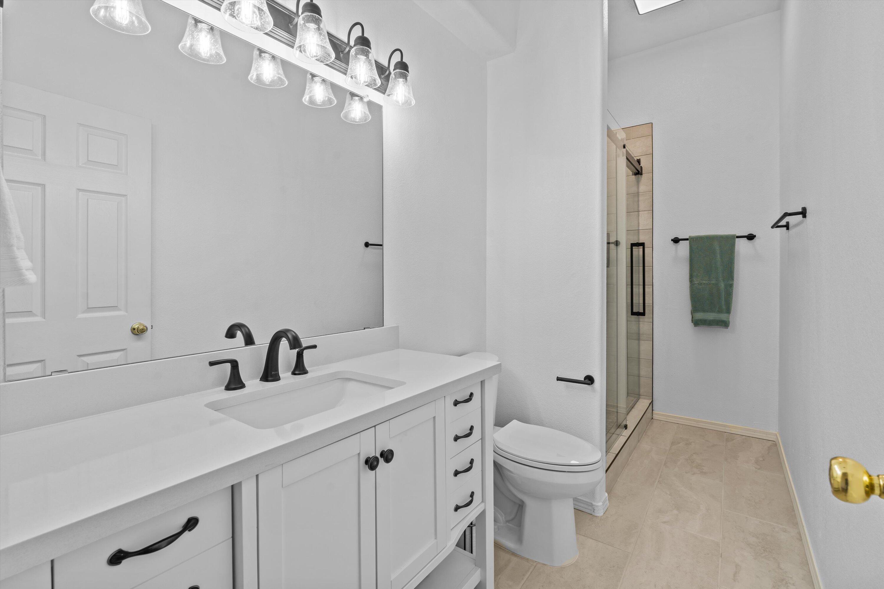 1844 Shadow Leader Place SE