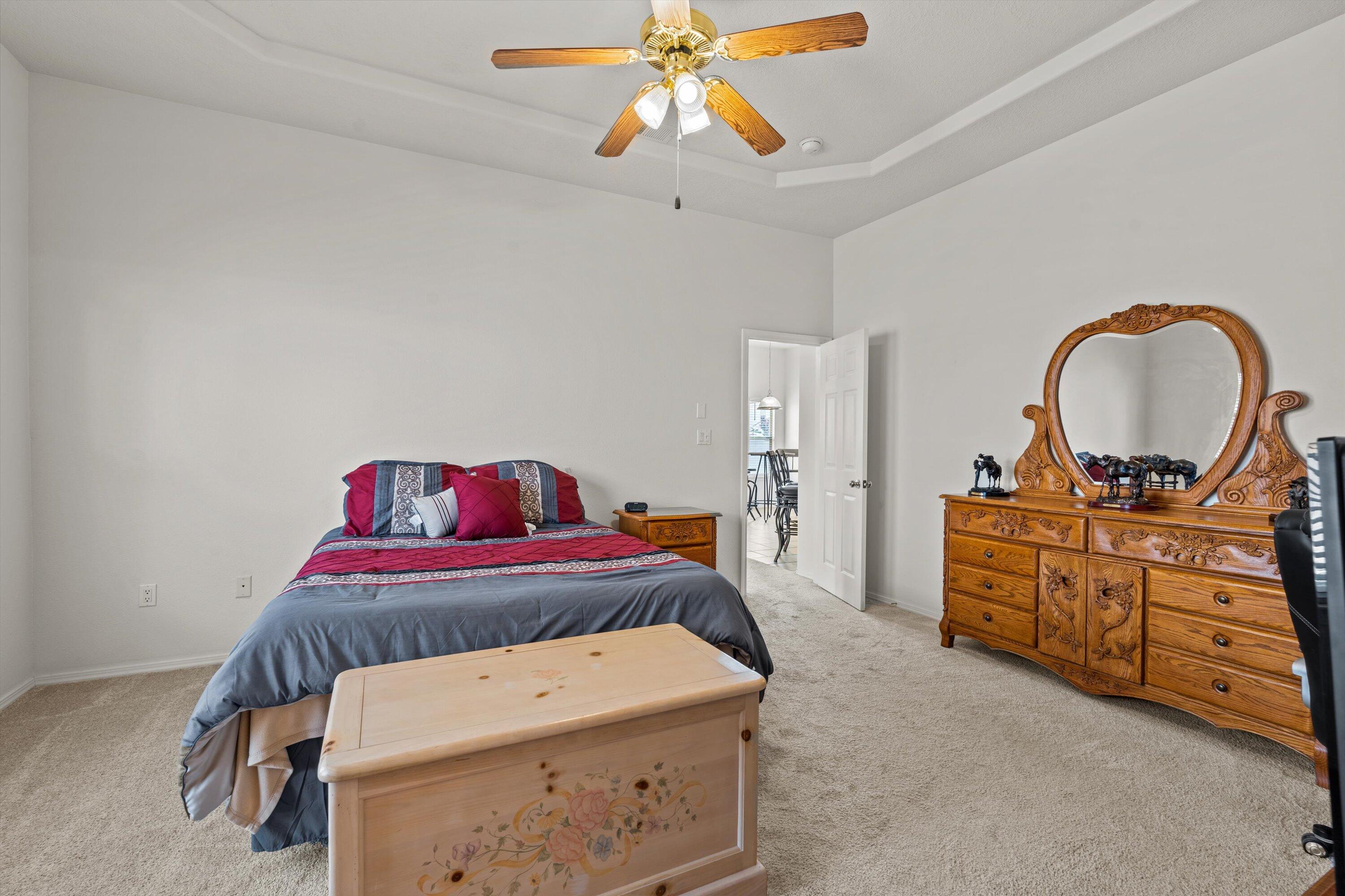 1844 Shadow Leader Place SE