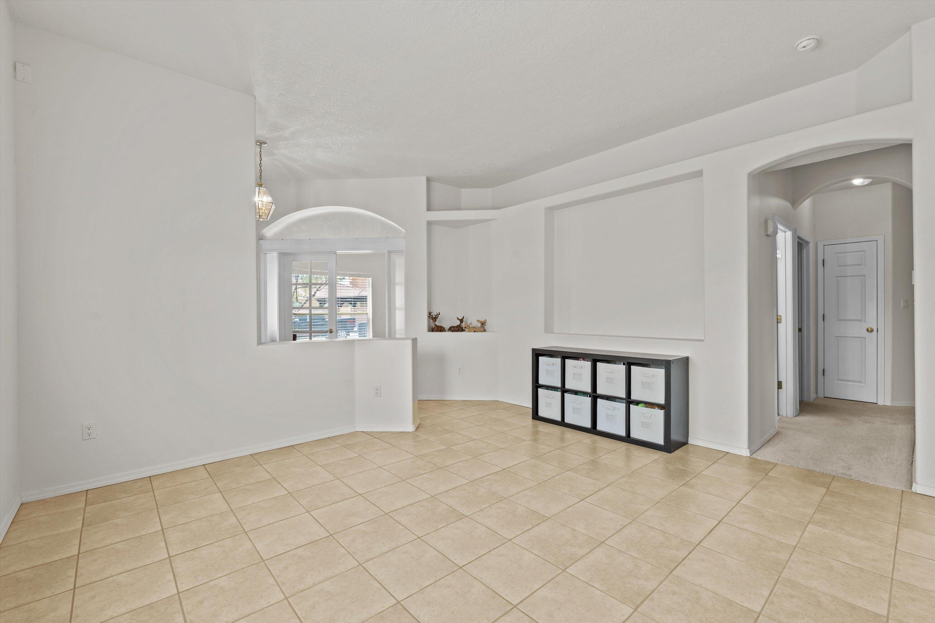 1844 Shadow Leader Place SE