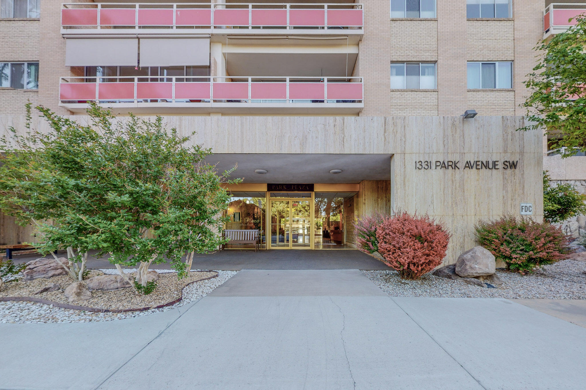 1331 Park Avenue SW 1211