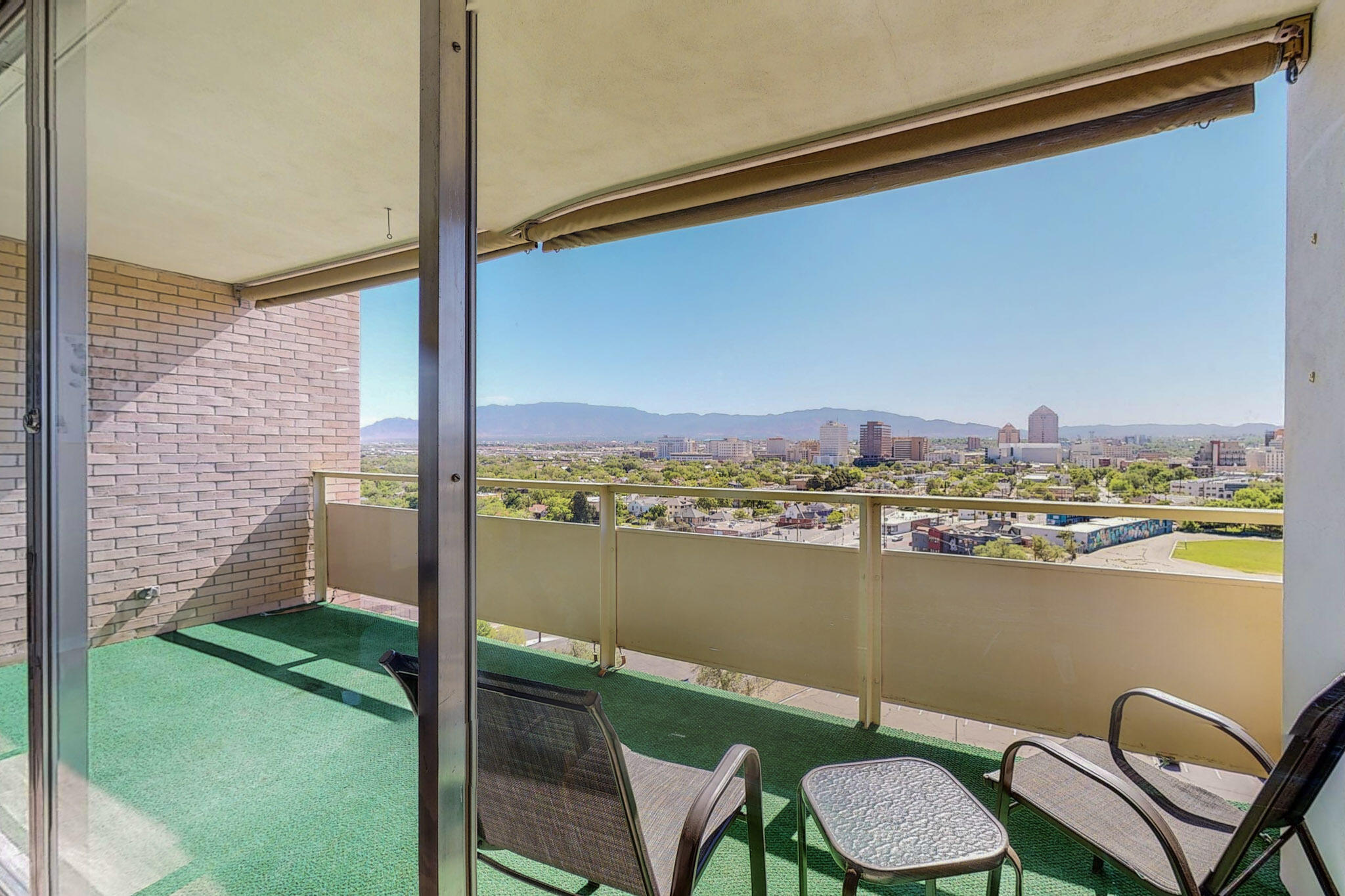 1331 Park Avenue SW 1211