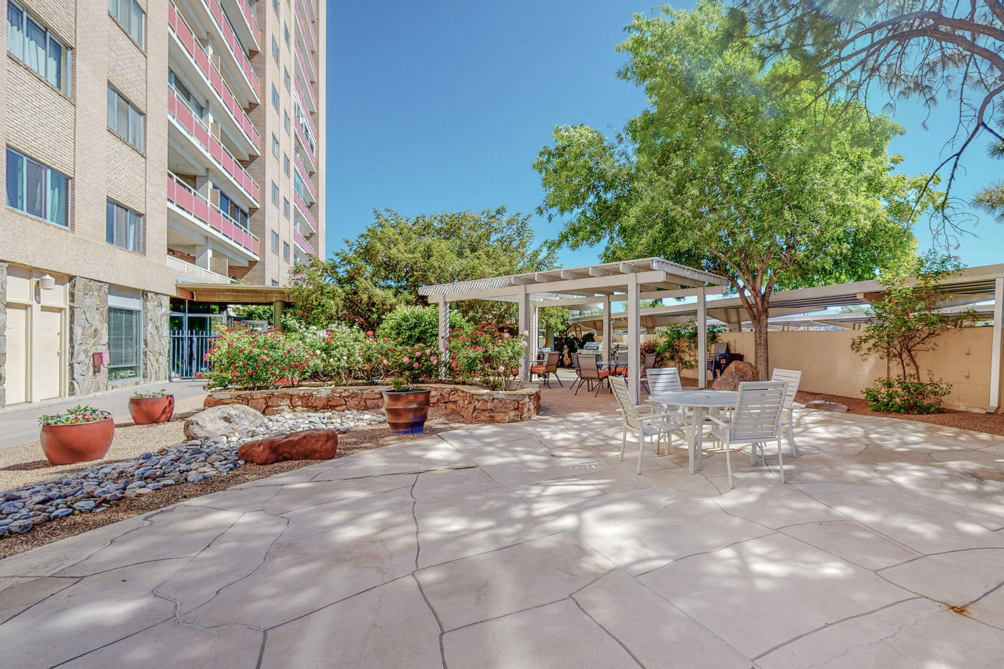 1331 Park Avenue SW 1211