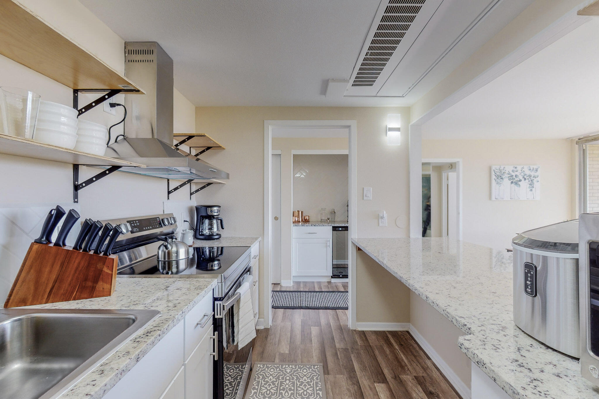 1331 Park Avenue SW 1211
