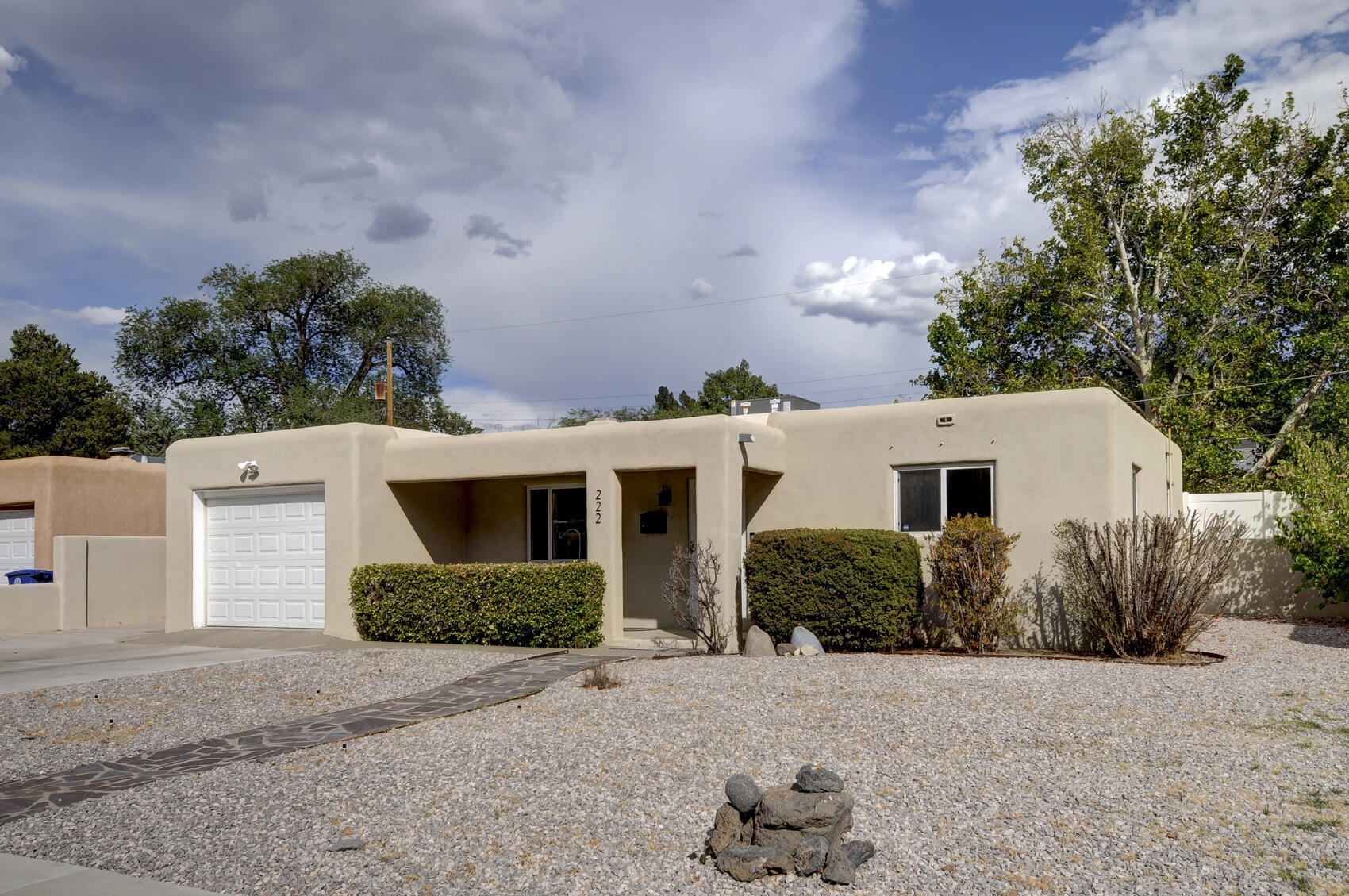 222 Sierra Place NE
