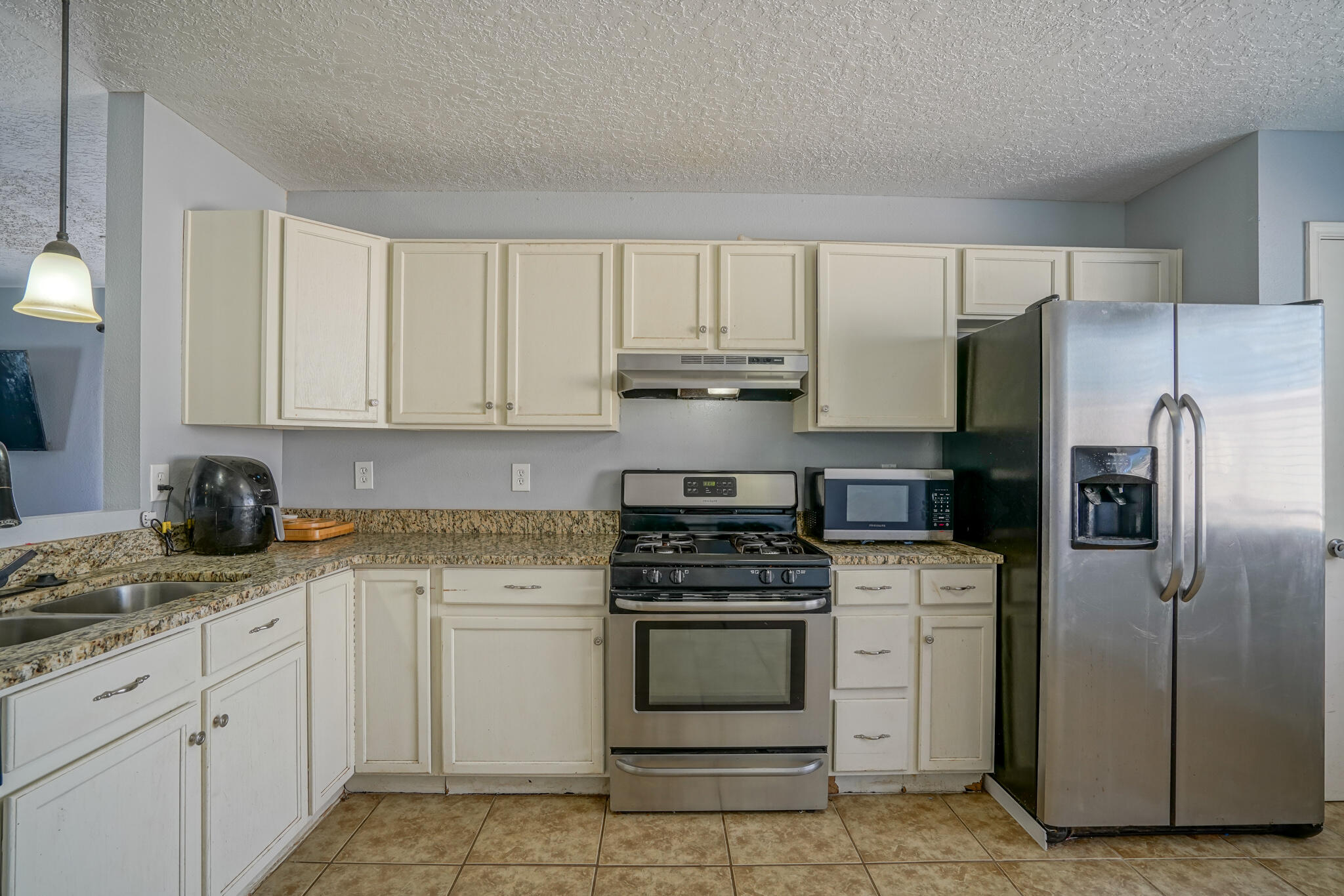 616 Sedona Meadows Drive NE