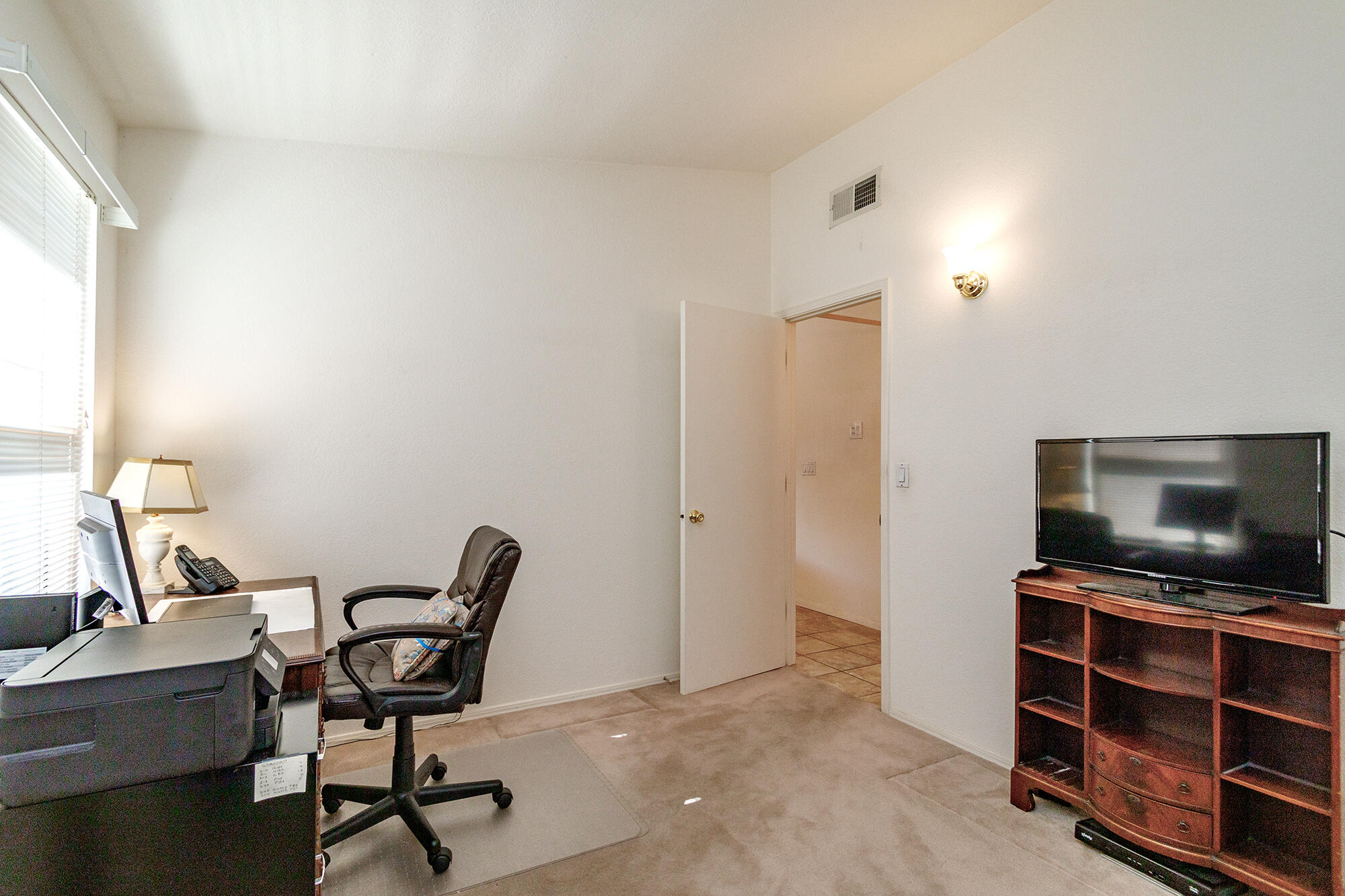 10525 Griffith Park Drive NE