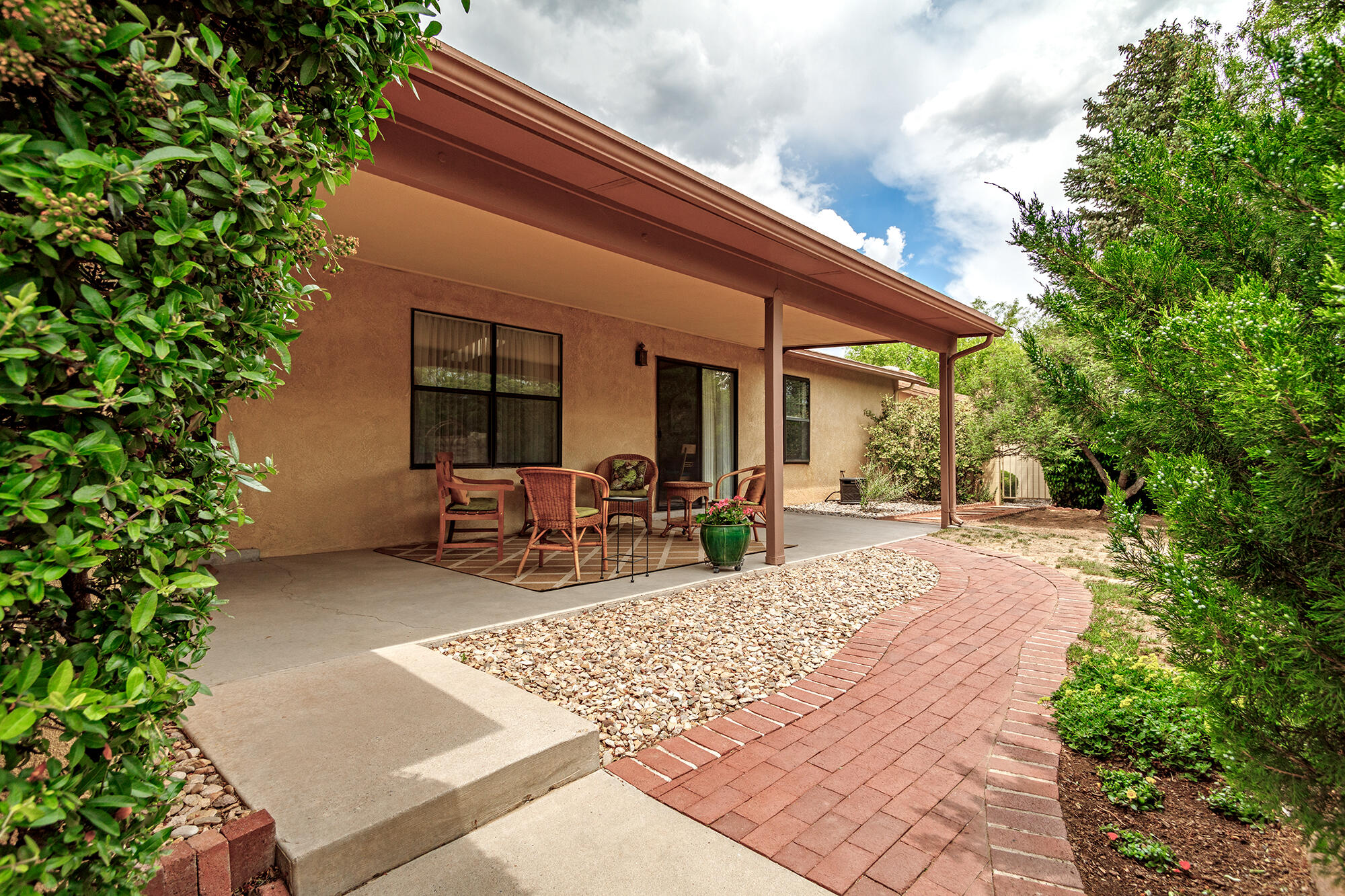 10525 Griffith Park Drive NE