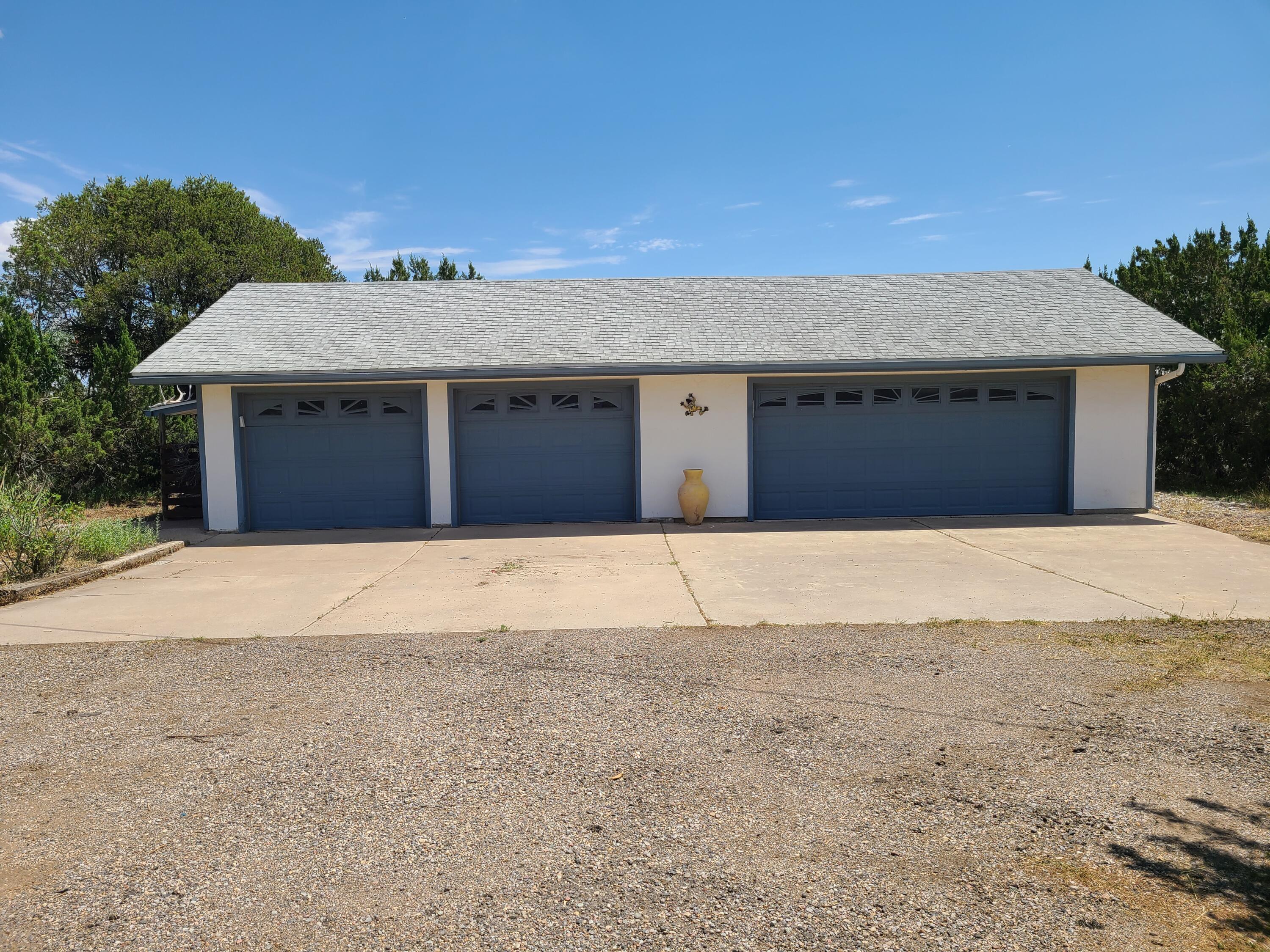 58 W Willard Road