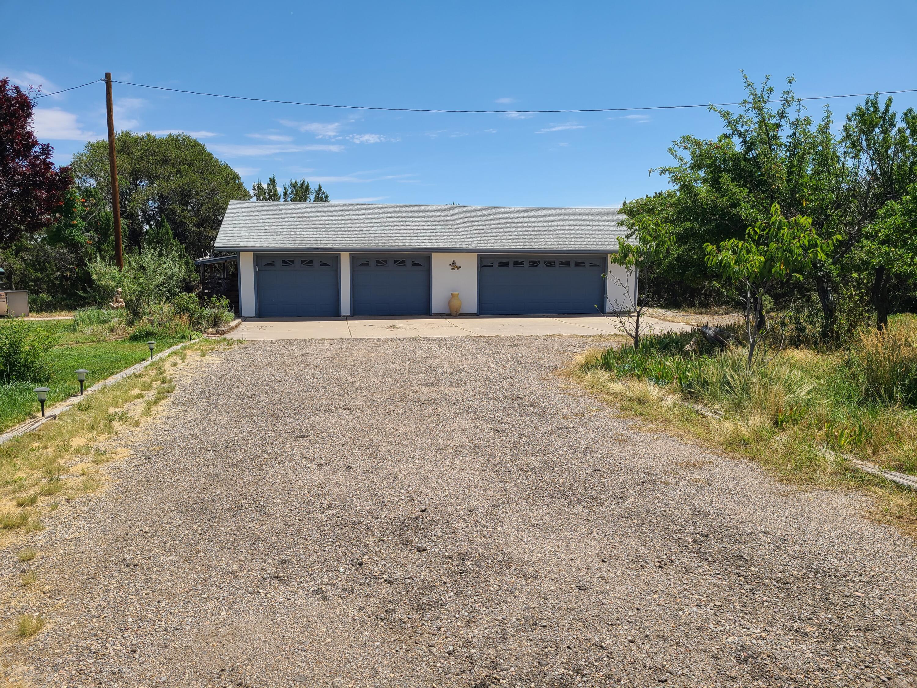 58 W Willard Road