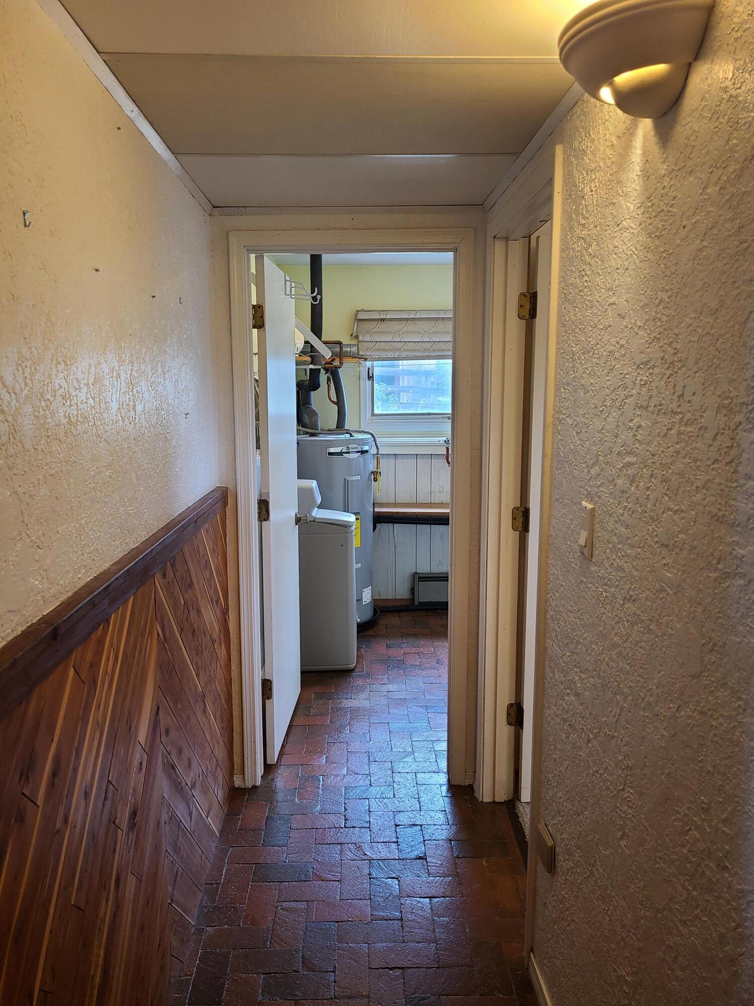 58 W Willard Road