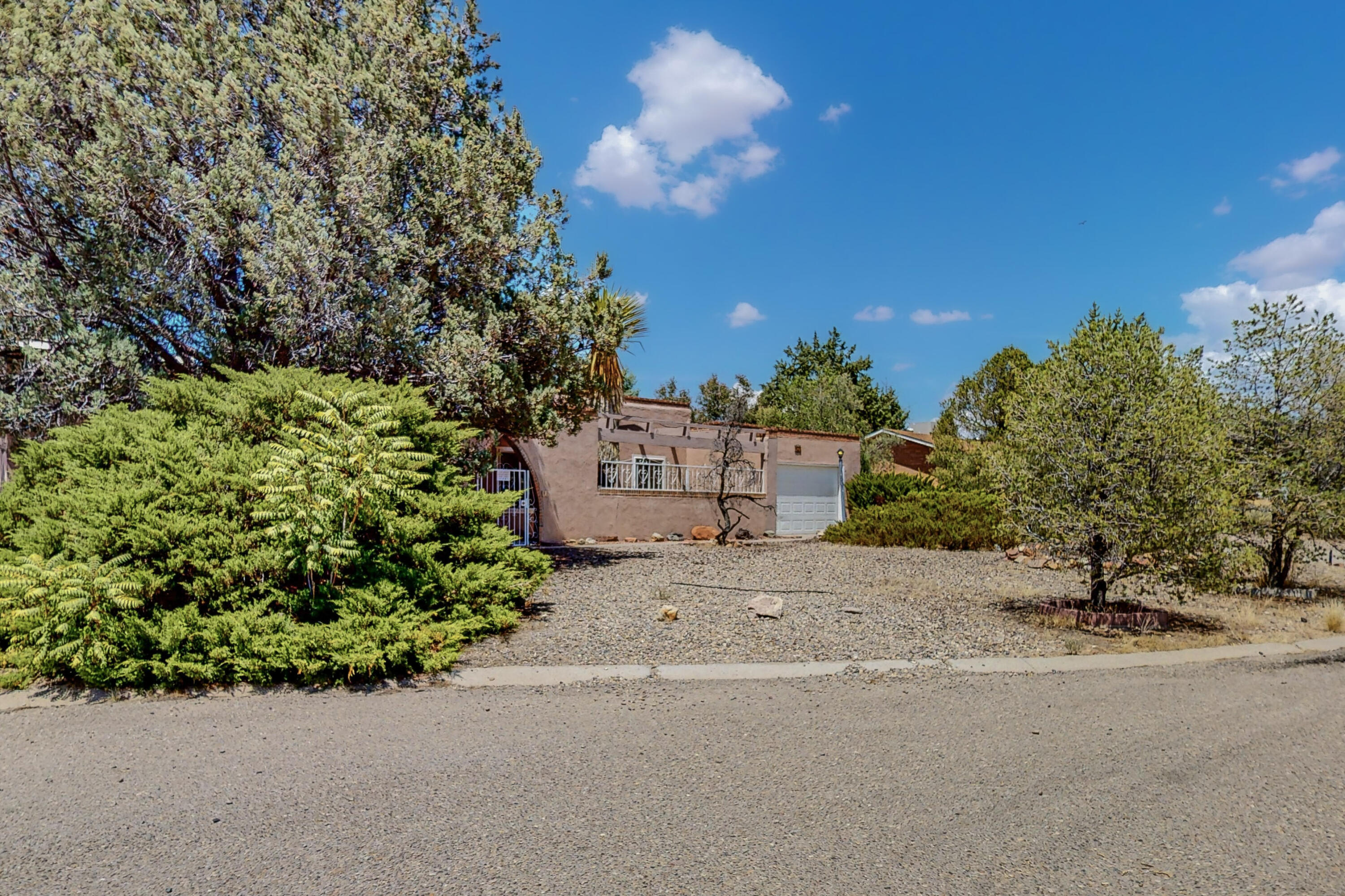 404 Cambridge Avenue