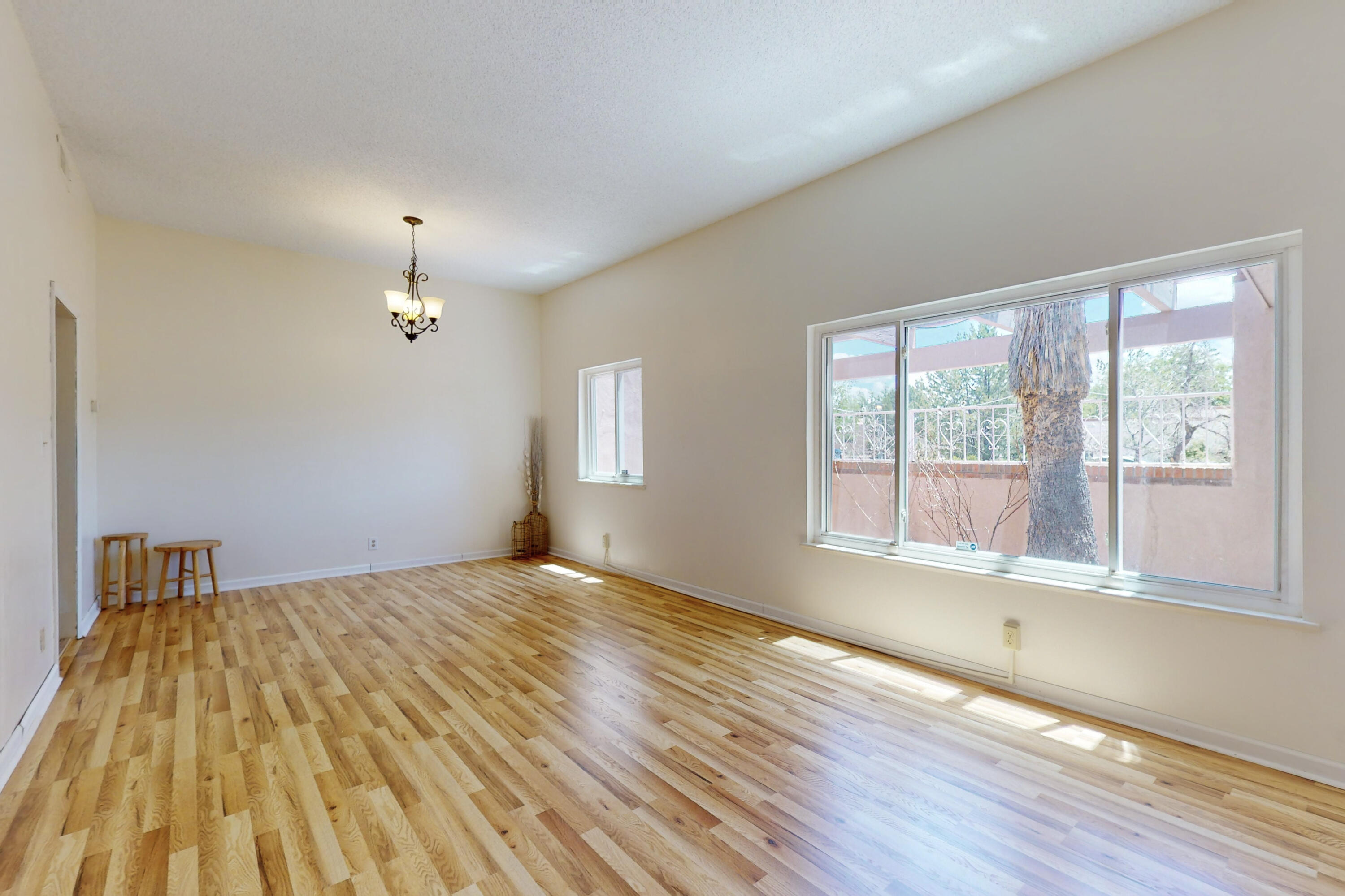 404 Cambridge Avenue