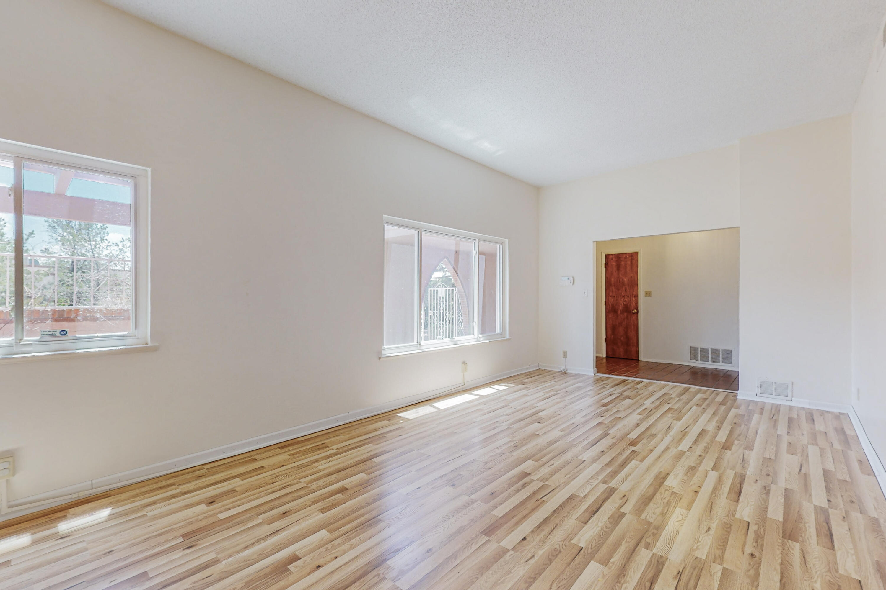 404 Cambridge Avenue
