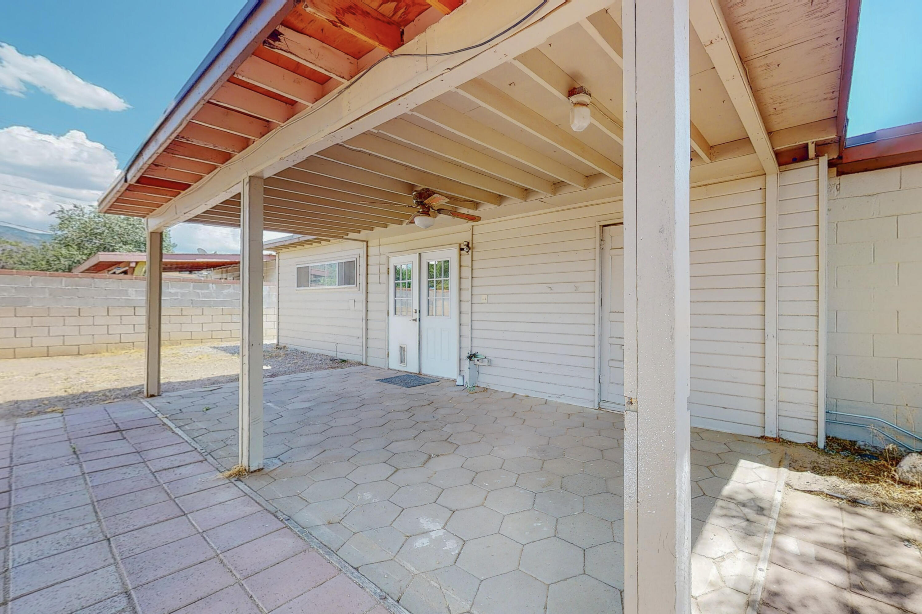 8815 Fairbanks Road NE