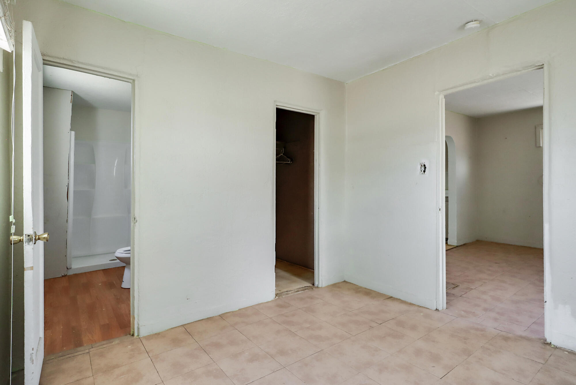 1307 Edith Boulevard SE
