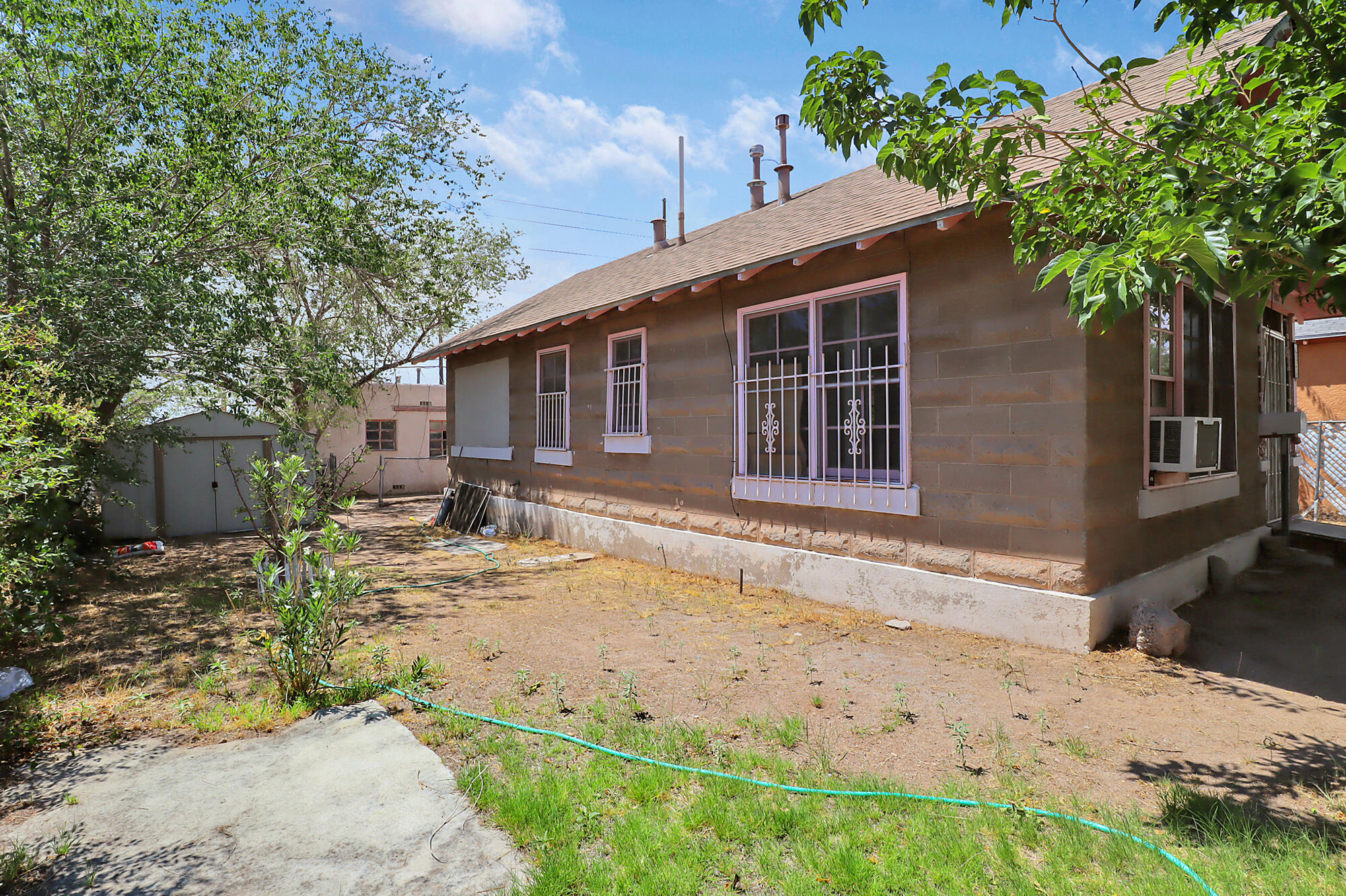 1307 Edith Boulevard SE