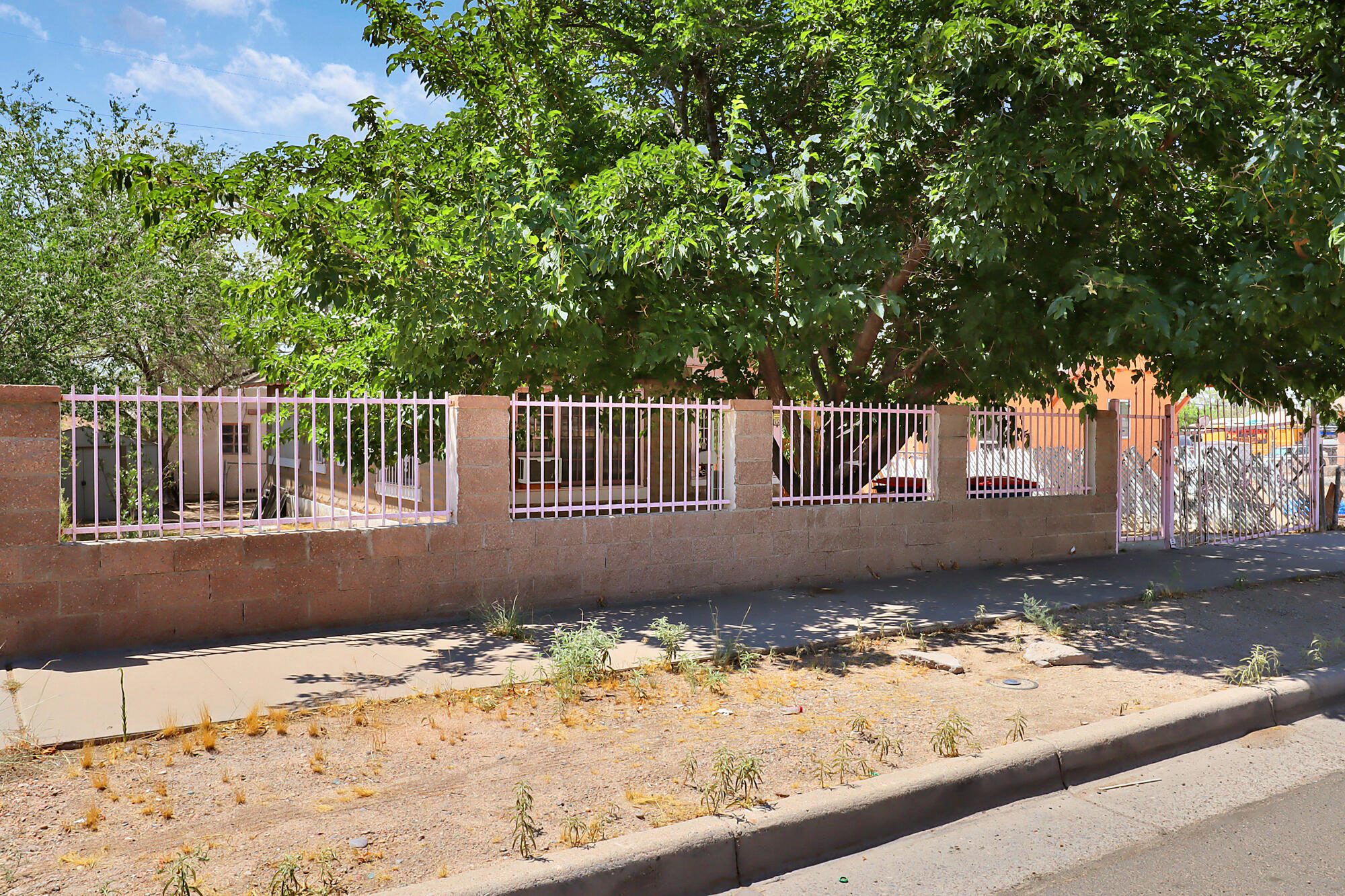 1307 Edith Boulevard SE