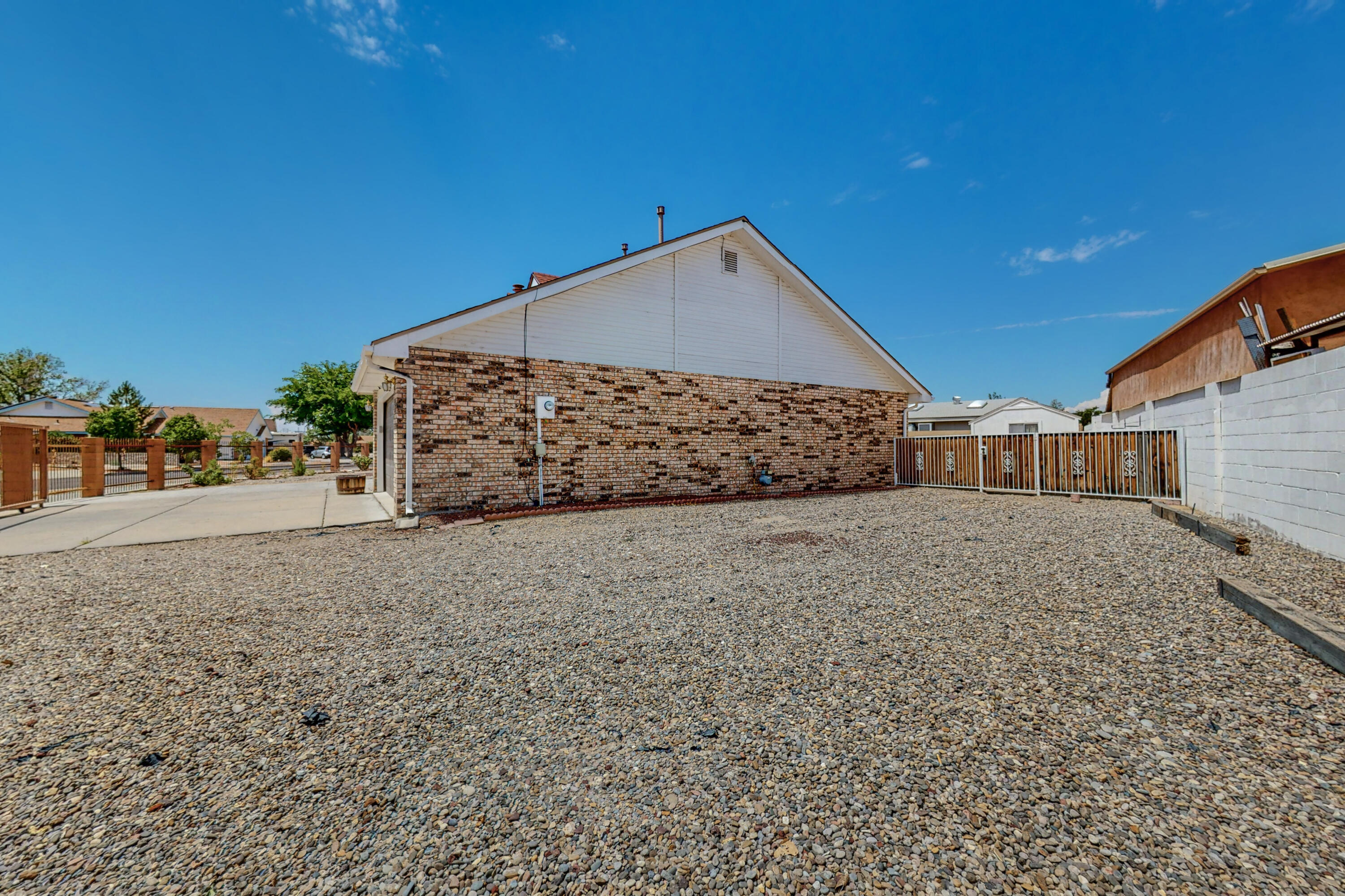 3311 Vista Del Sur Street NW
