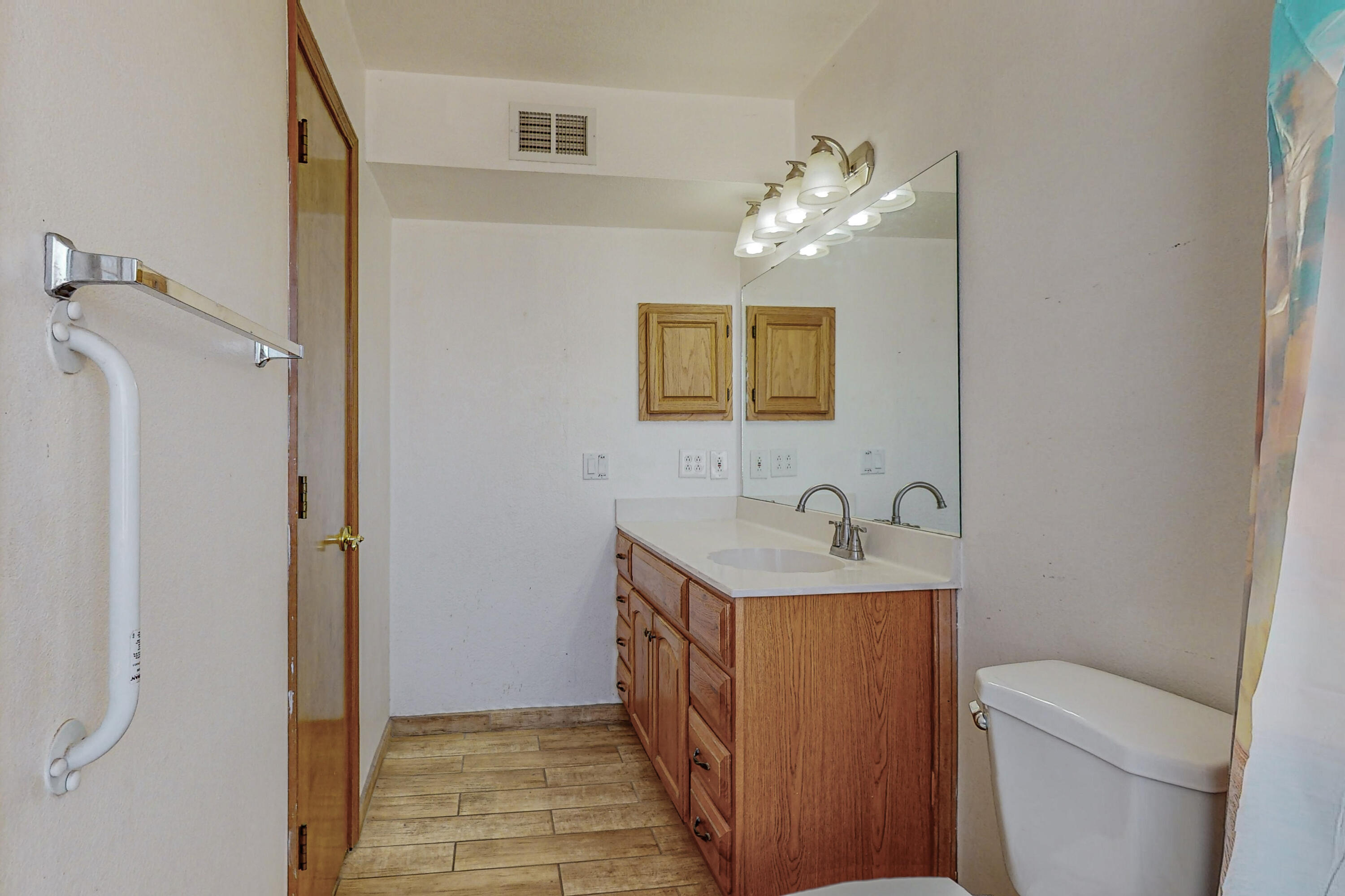3311 Vista Del Sur Street NW