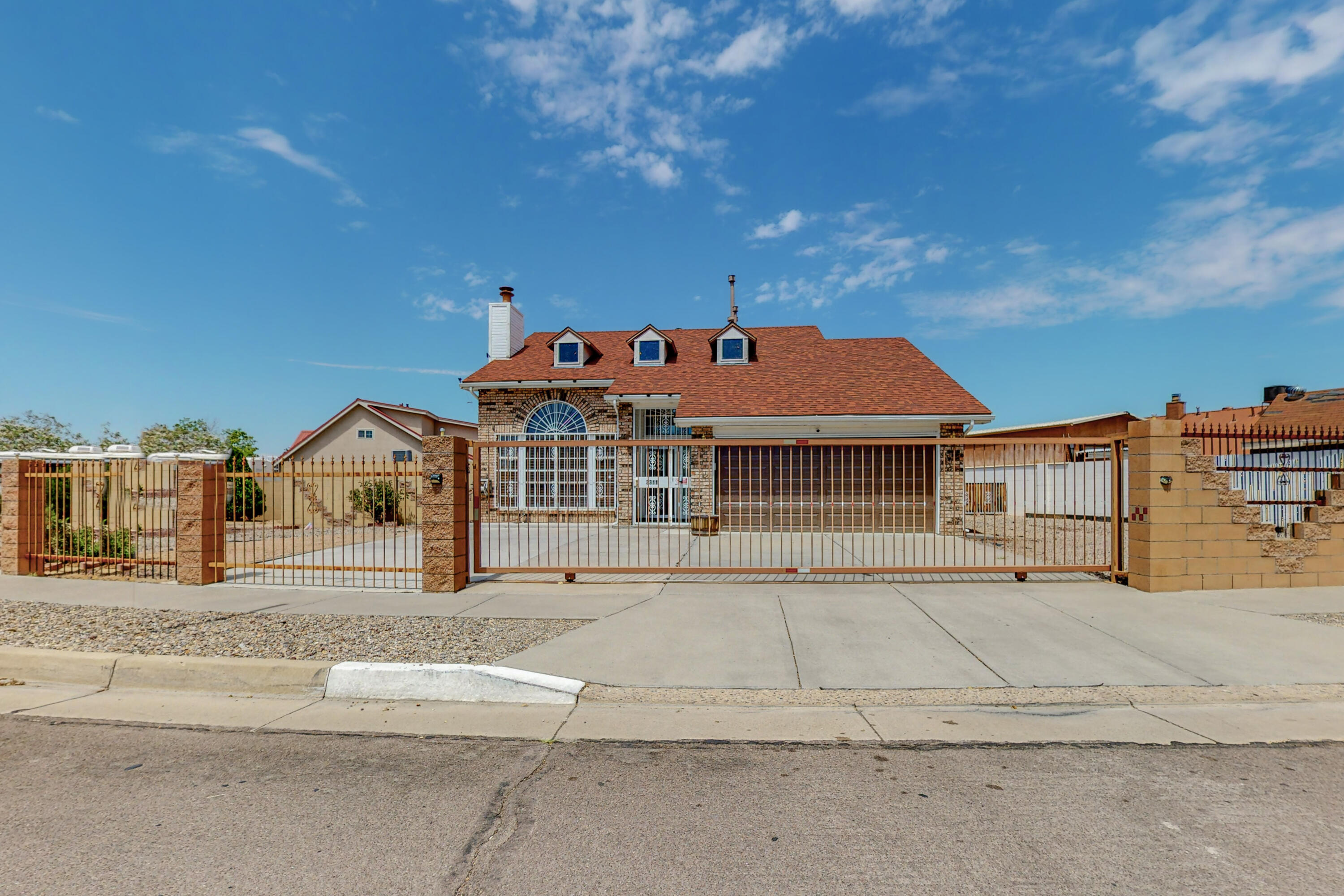 3311 Vista Del Sur Street NW