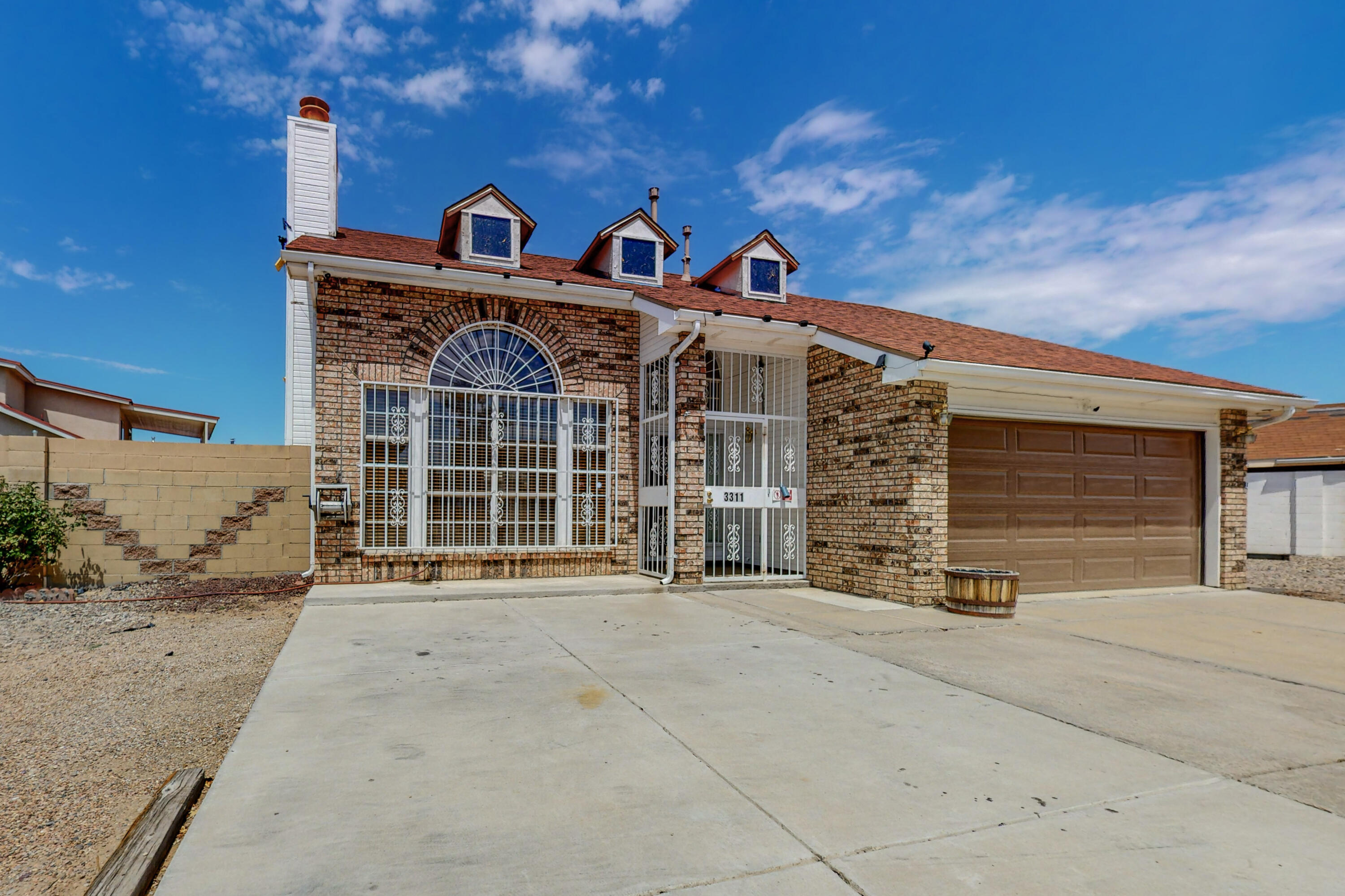 3311 Vista Del Sur Street NW