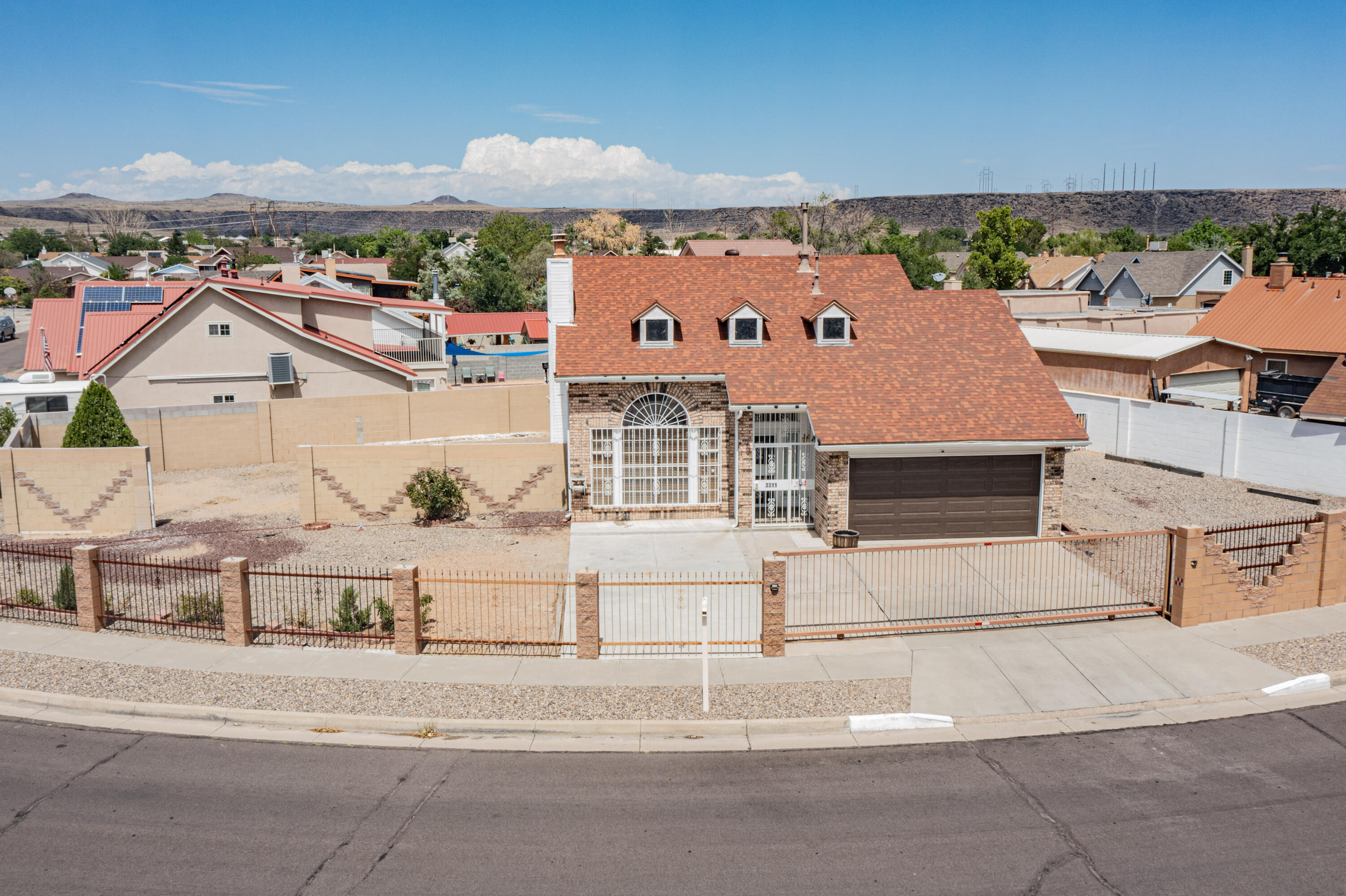 3311 Vista Del Sur Street NW